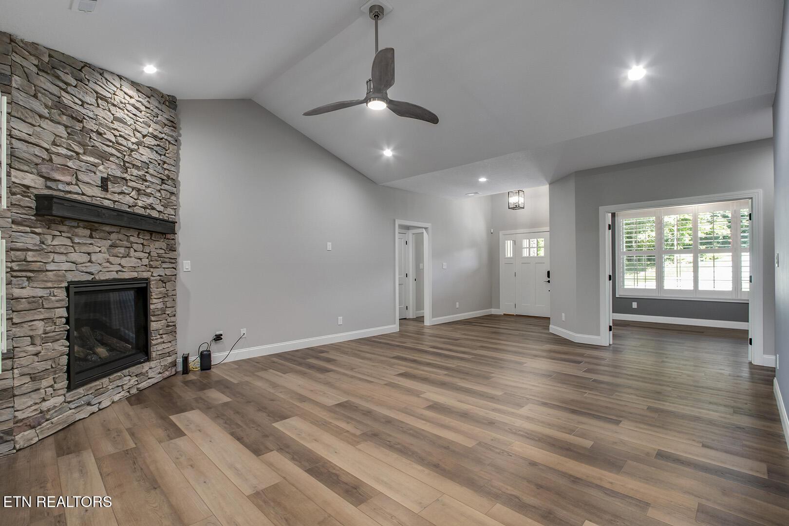 312 Elokwa Lane, Loudon, TN - Fort Loudoun and Tellico Lake Real Estate - Image# 13