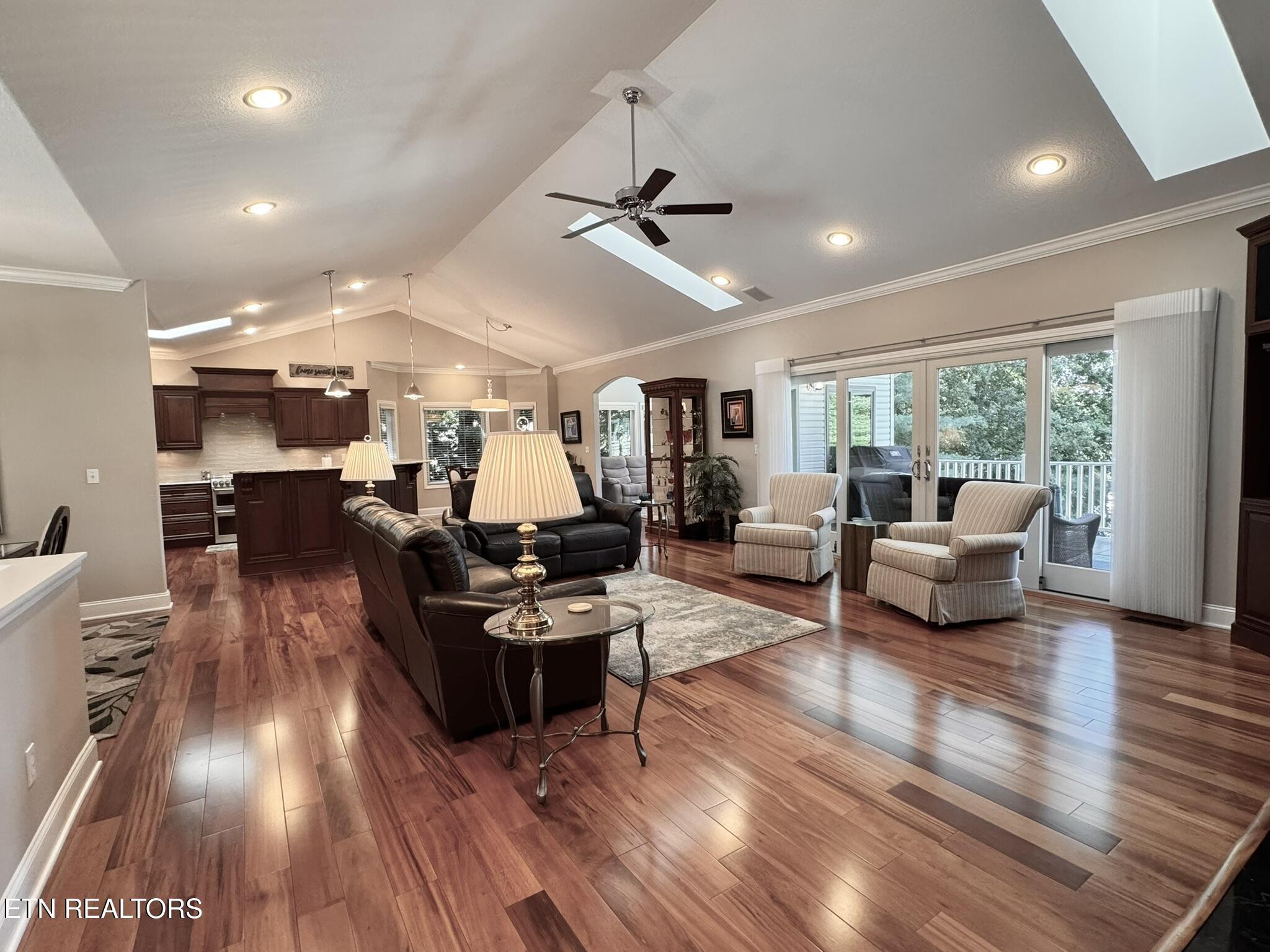 201 Iroquois Circle, Loudon, TN - Fort Loudoun and Tellico Lake Real Estate - Image# 3