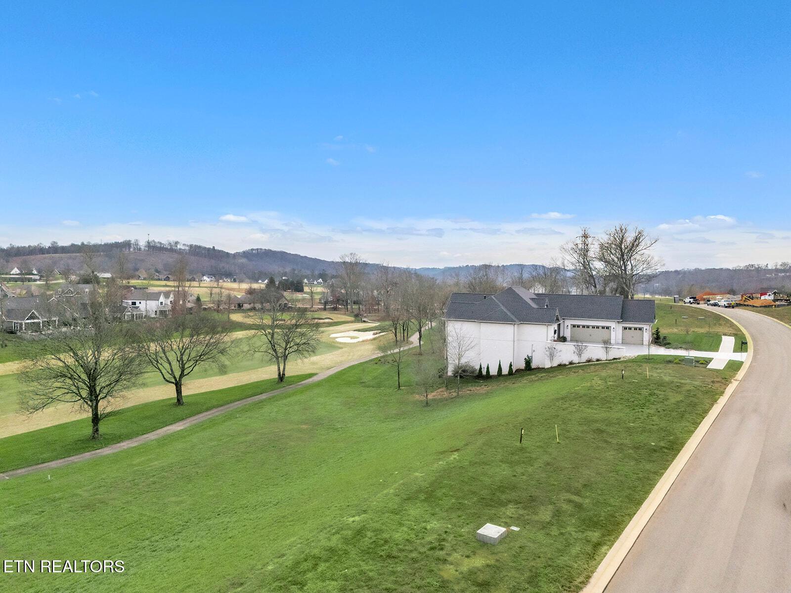 511 Mockingbird Lane, Loudon, TN - Fort Loudoun and Tellico Lake Real Estate - Image# 3