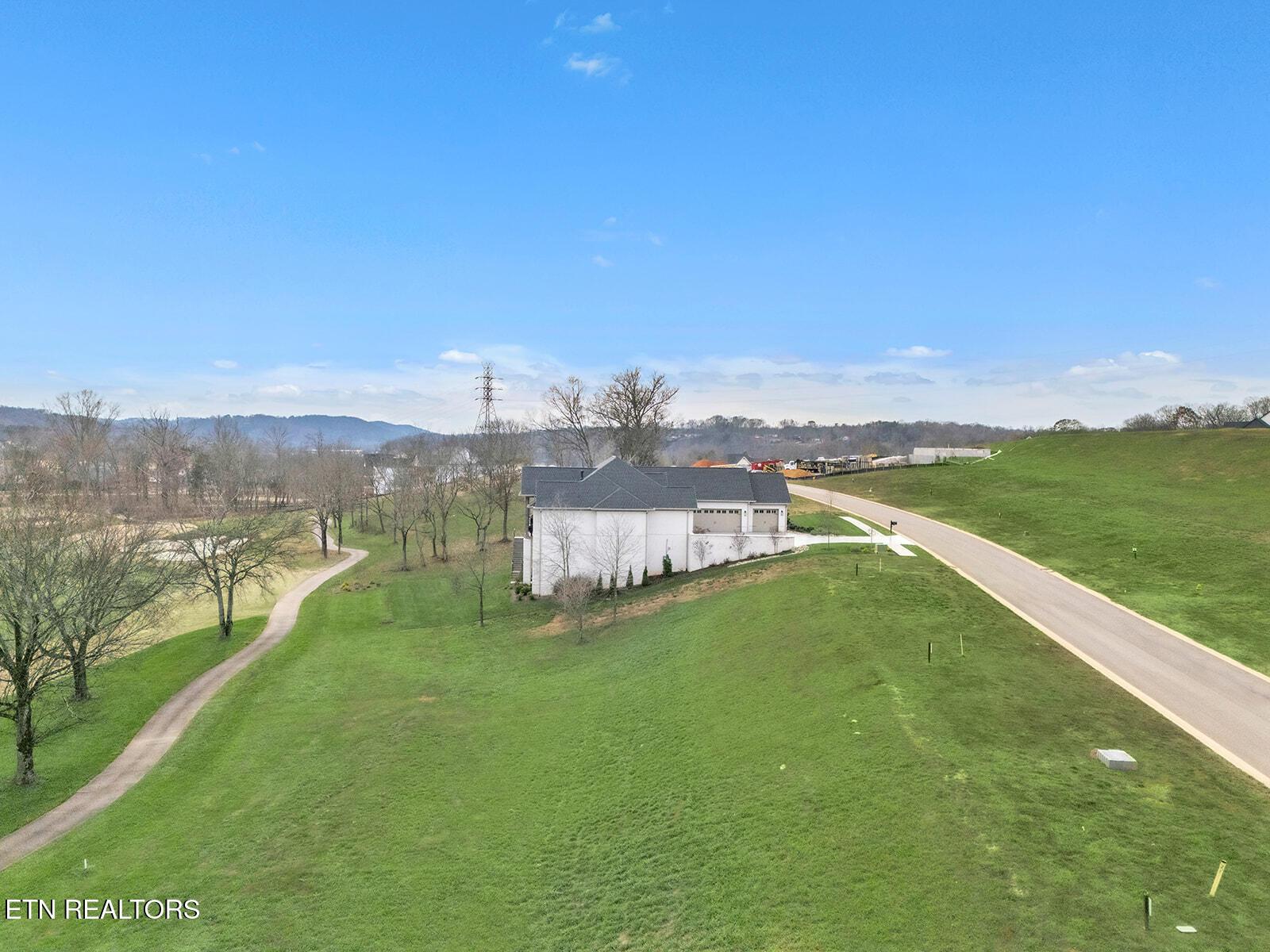 511 Mockingbird Lane, Loudon, TN - Fort Loudoun and Tellico Lake Real Estate - Image# 4