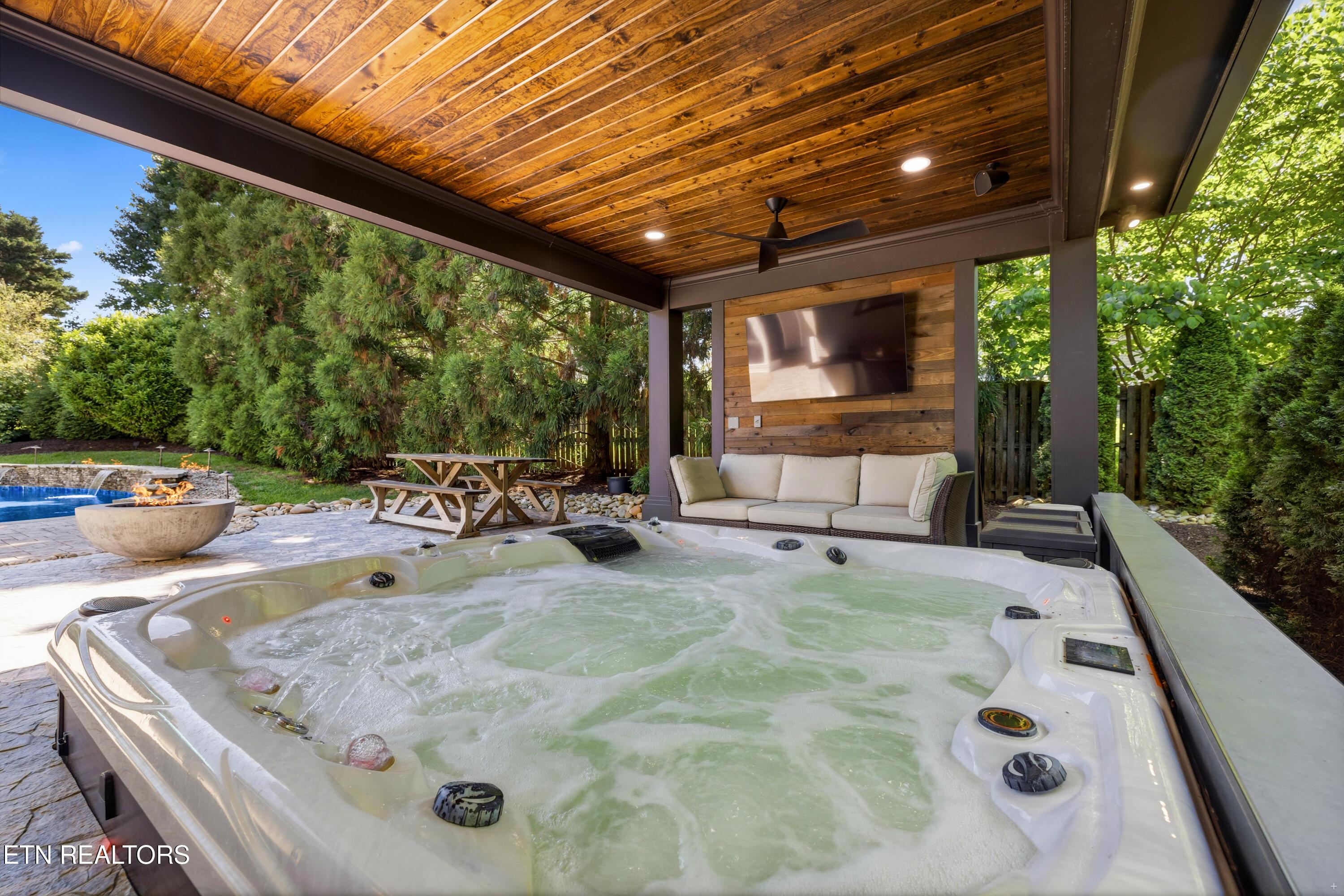 12642 Bayview Drive, Knoxville, TN - Fort Loudoun and Tellico Lake Real Estate - Image# 32