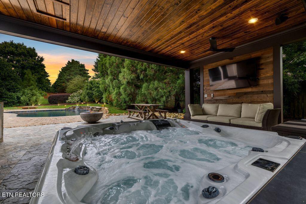 12642 Bayview Drive, Knoxville, TN - Fort Loudoun and Tellico Lake Real Estate - Image# 40