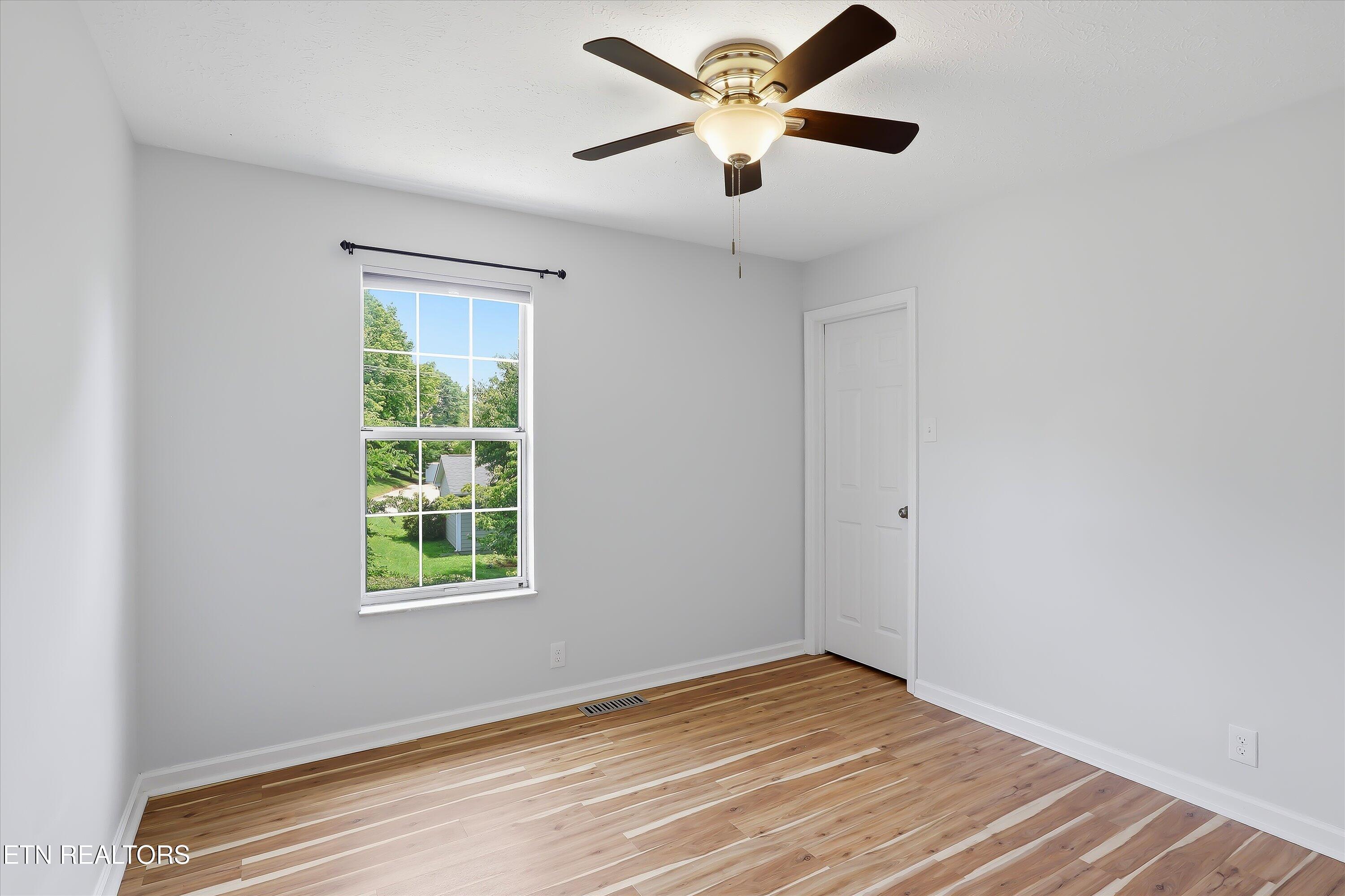 1109 Harbour Shore Drive, Knoxville, TN - Fort Loudoun and Tellico Lake Real Estate - Image# 30