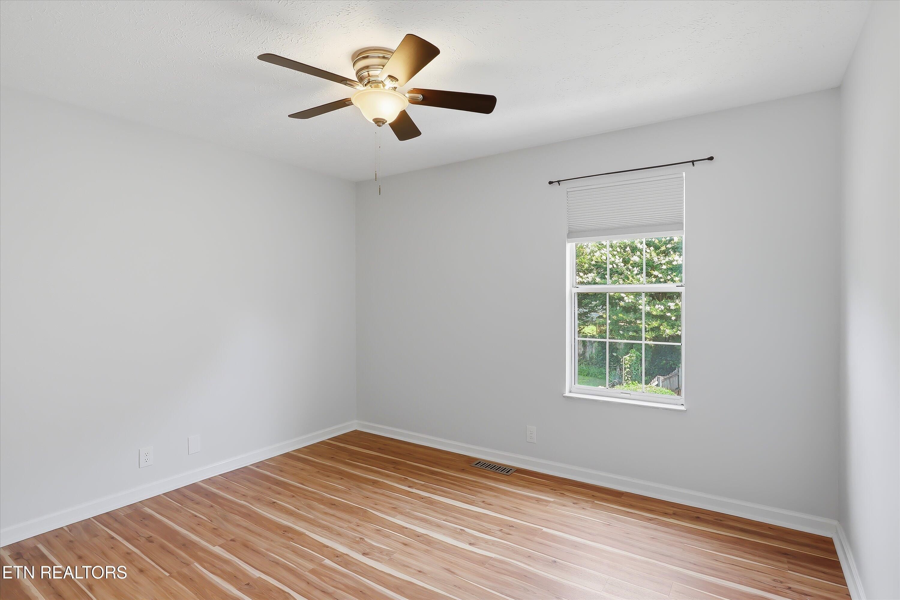 1109 Harbour Shore Drive, Knoxville, TN - Fort Loudoun and Tellico Lake Real Estate - Image# 32