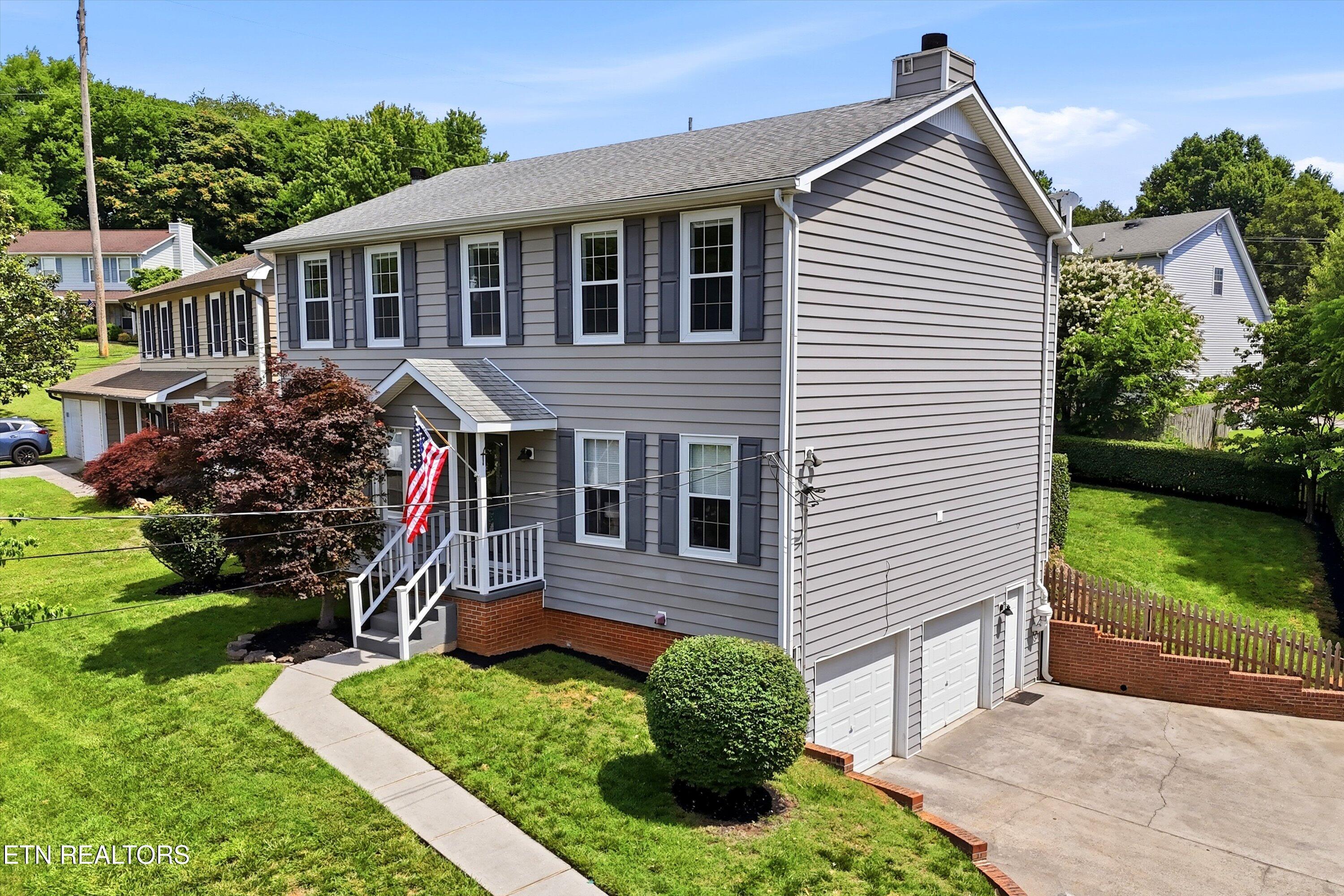 1109 Harbour Shore Drive, Knoxville, TN - Fort Loudoun and Tellico Lake Real Estate - Image# 3