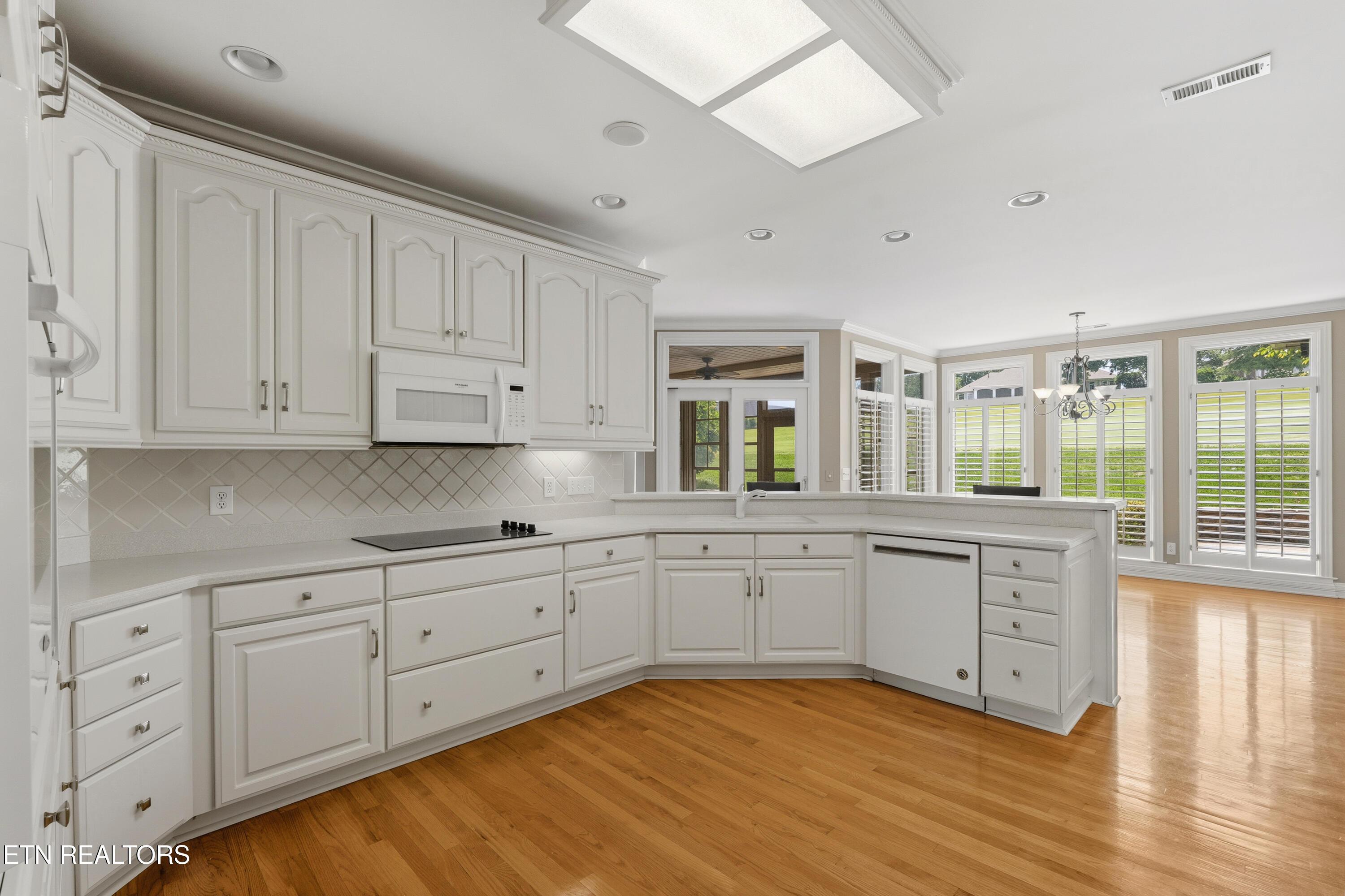 310 Pineberry Drive, Vonore, TN - Fort Loudoun and Tellico Lake Real Estate - Image# 18