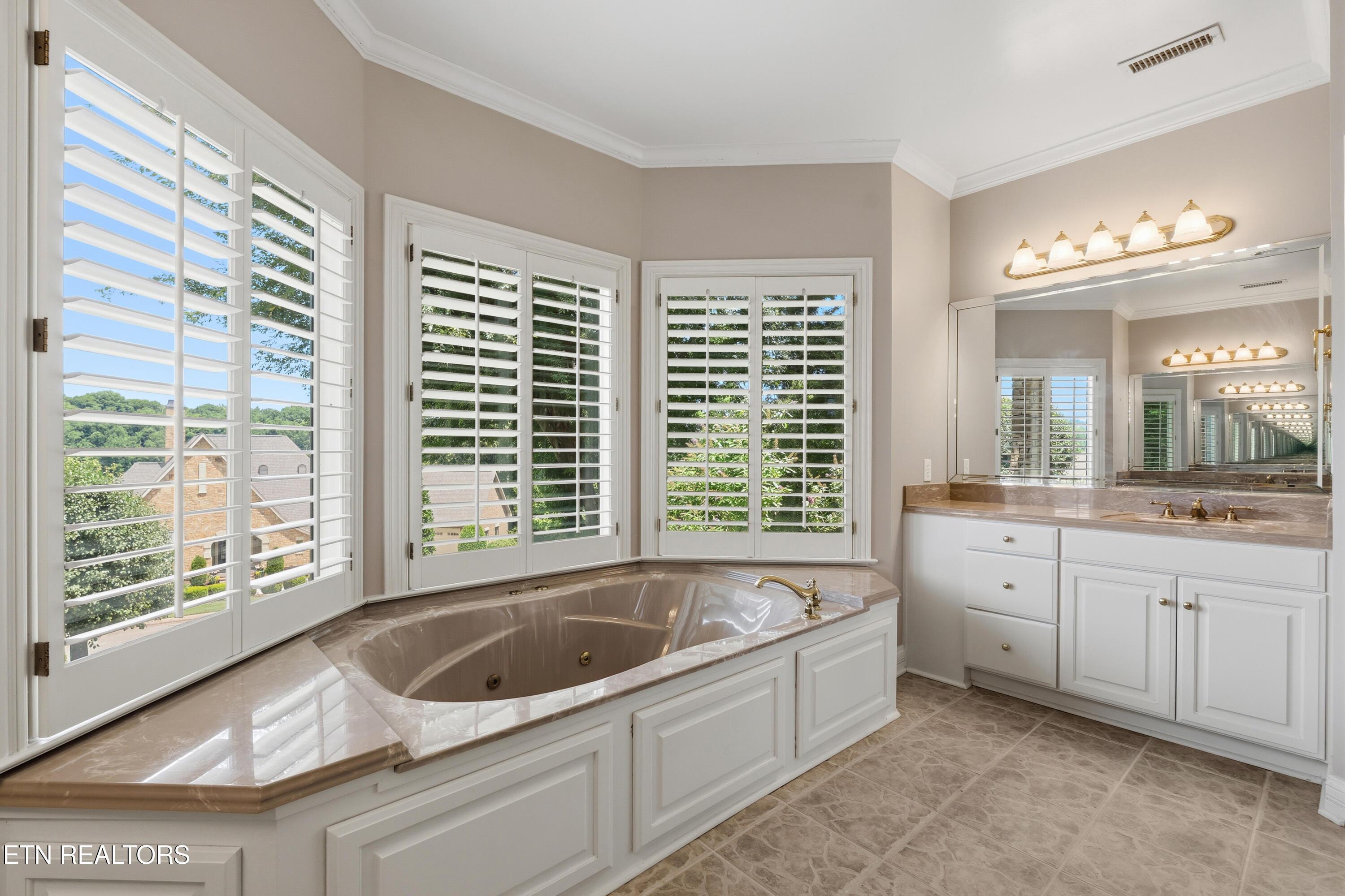310 Pineberry Drive, Vonore, TN - Fort Loudoun and Tellico Lake Real Estate - Image# 31