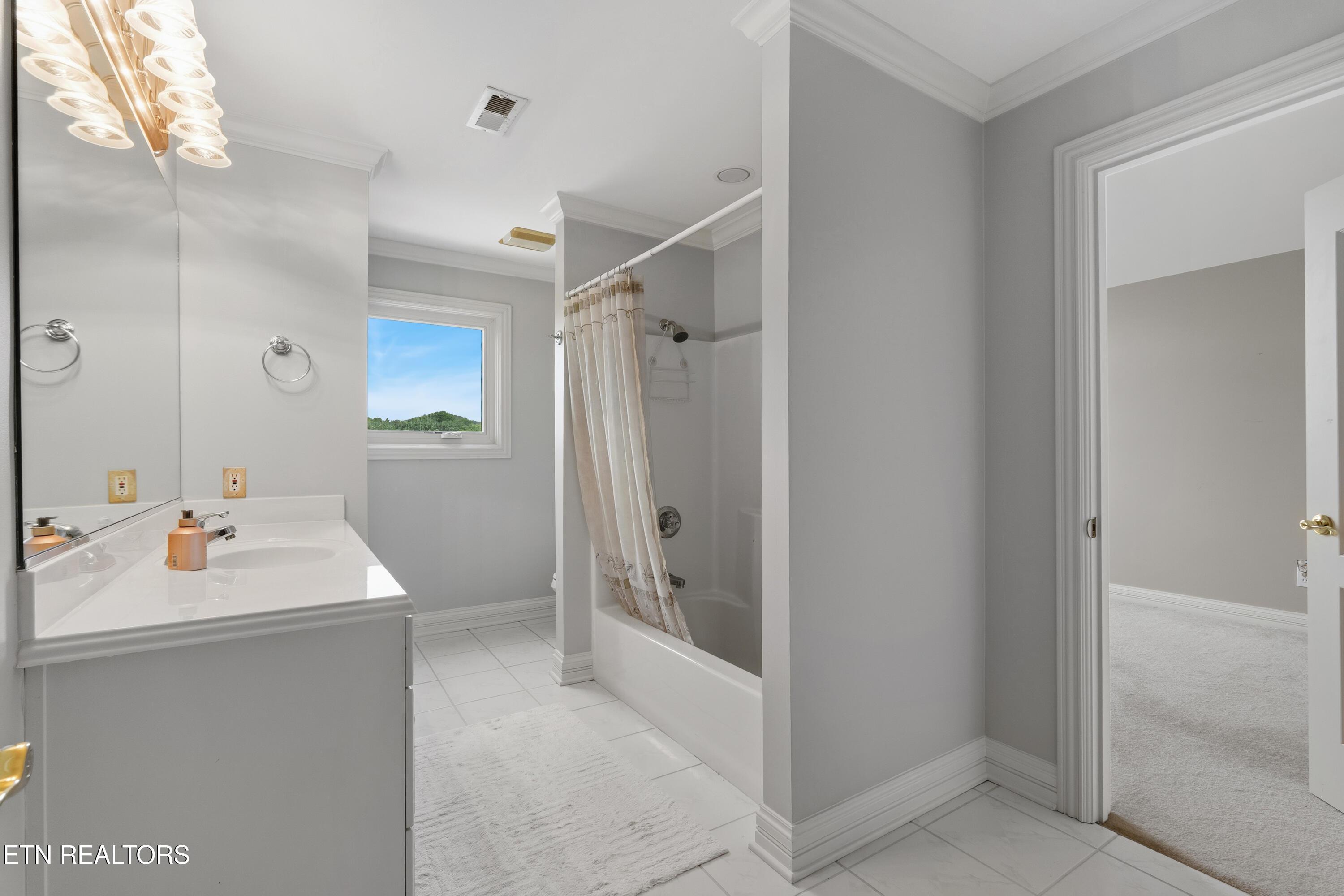 310 Pineberry Drive, Vonore, TN - Fort Loudoun and Tellico Lake Real Estate - Image# 36