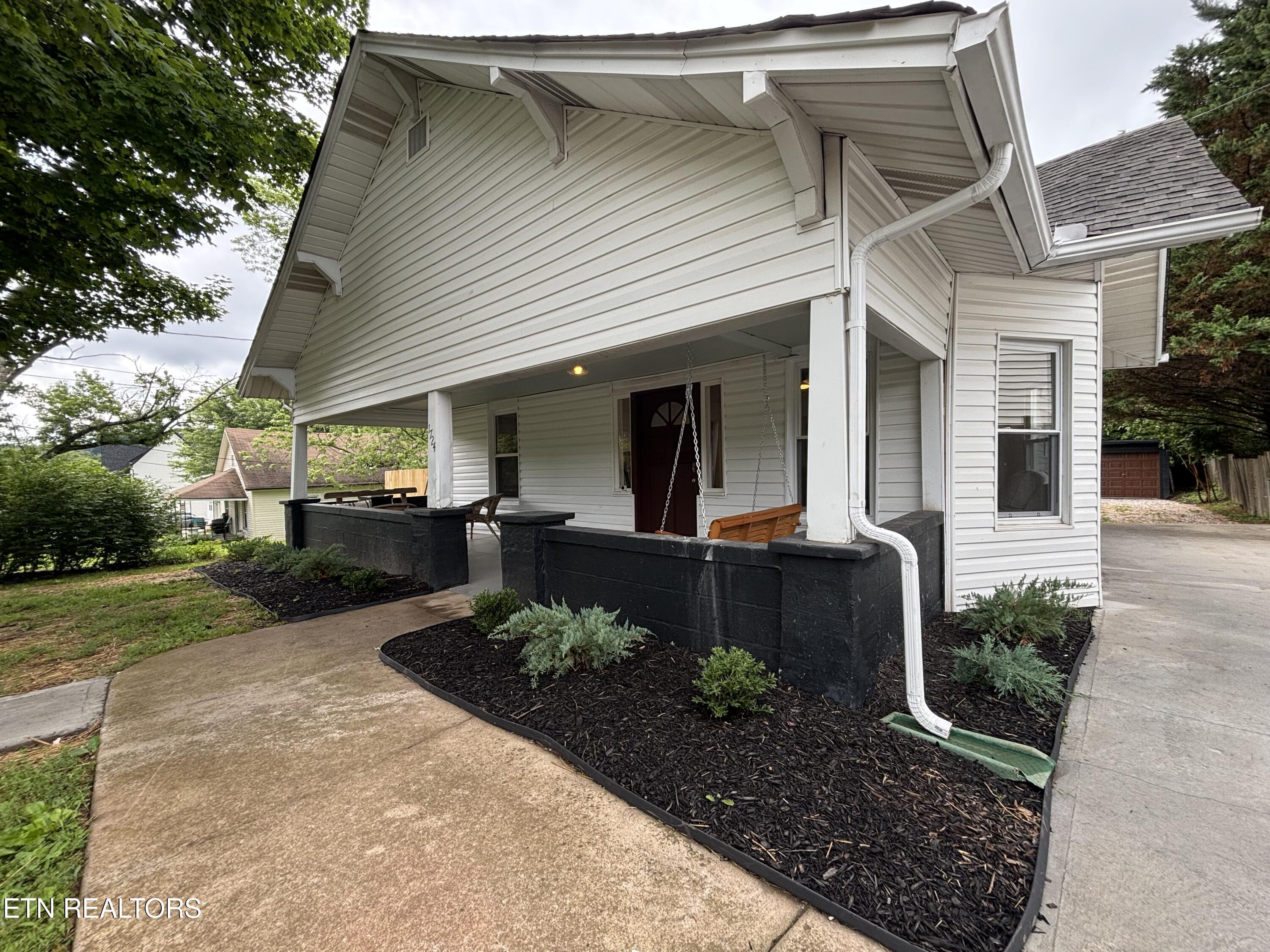 1724 Minnis Ave, Knoxville, TN - Fort Loudoun and Tellico Lake Real Estate - Image# 5