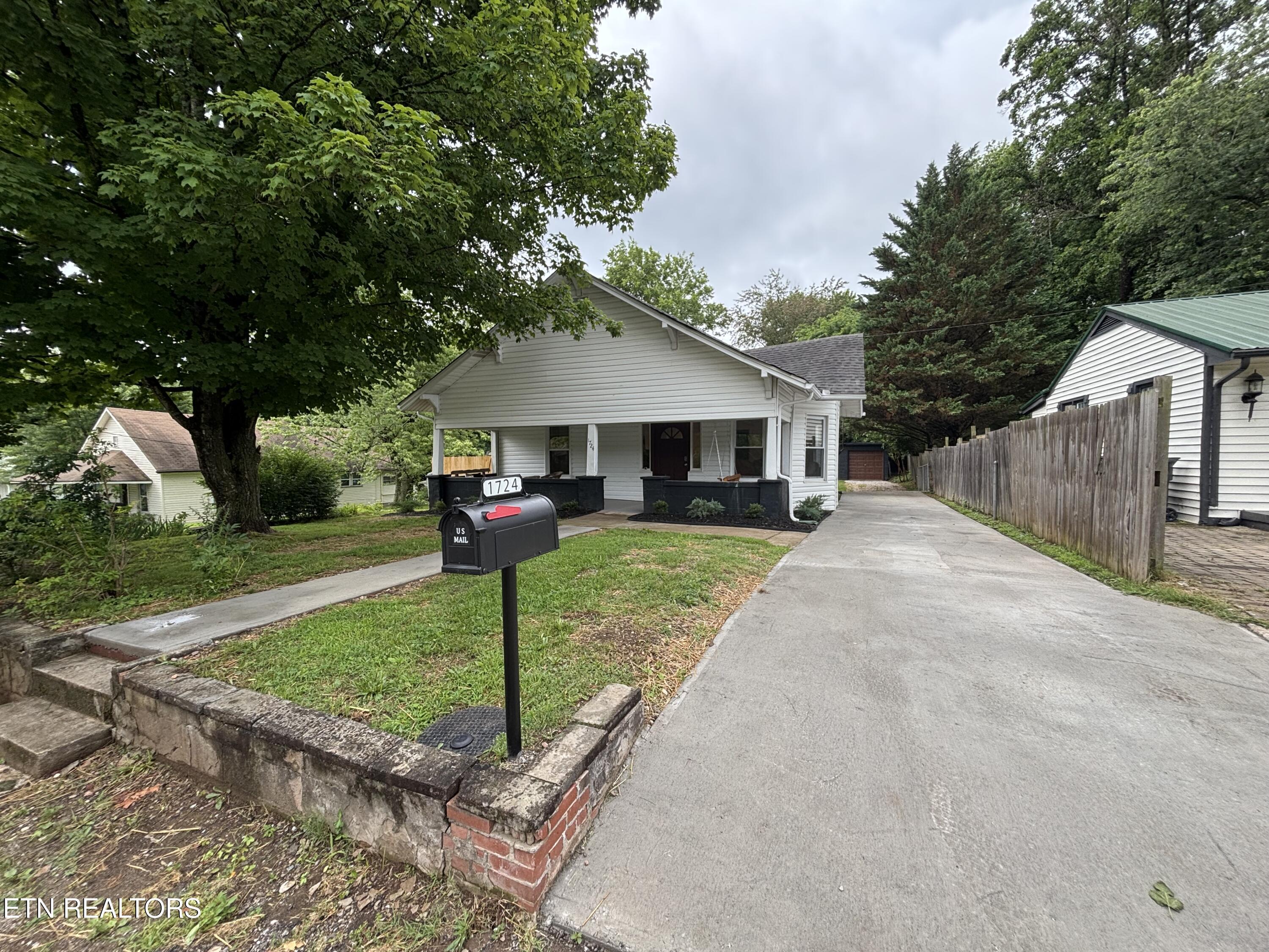 1724 Minnis Ave, Knoxville, TN - Fort Loudoun and Tellico Lake Real Estate - Image# 32