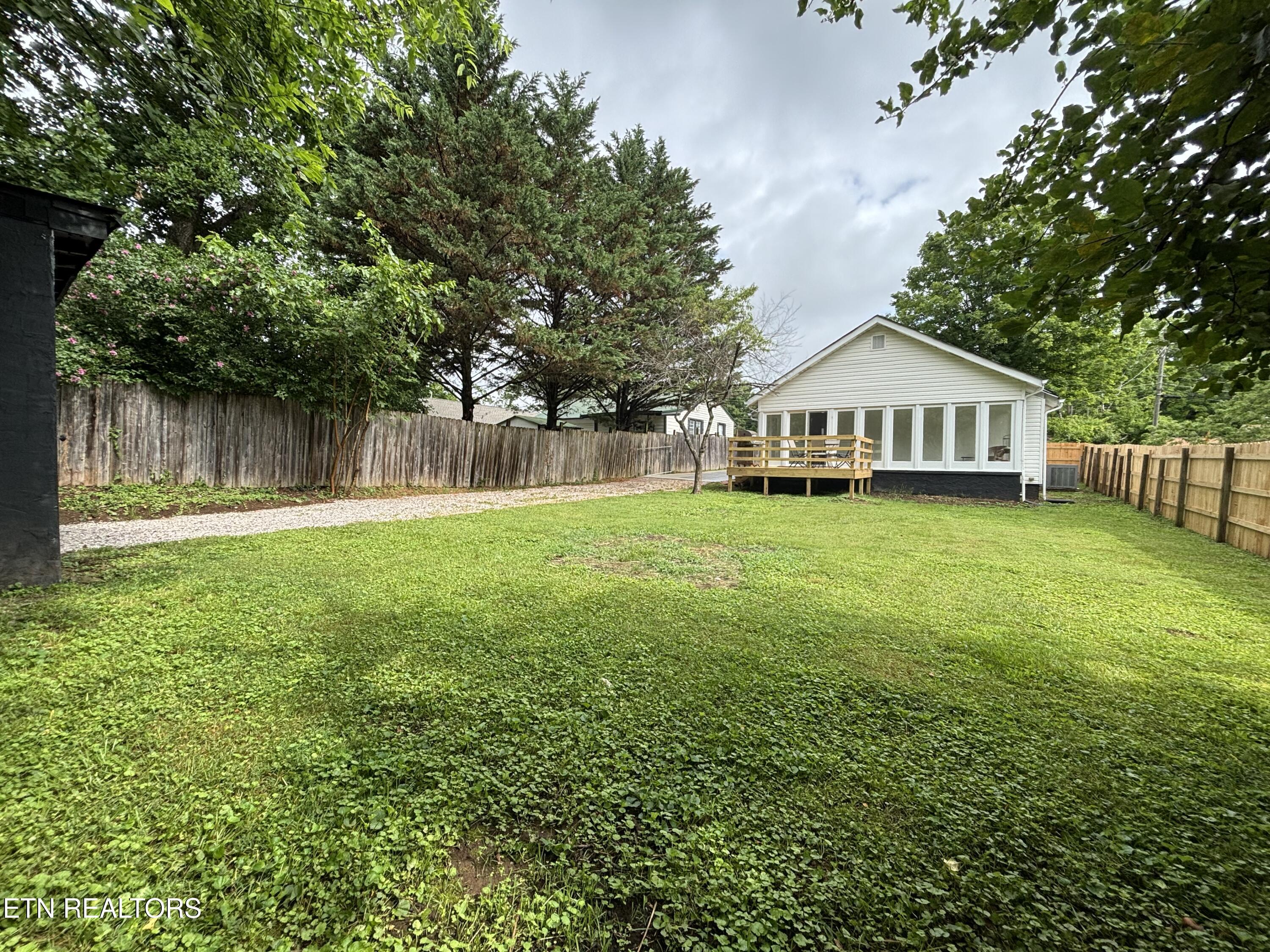 1724 Minnis Ave, Knoxville, TN - Fort Loudoun and Tellico Lake Real Estate - Image# 14