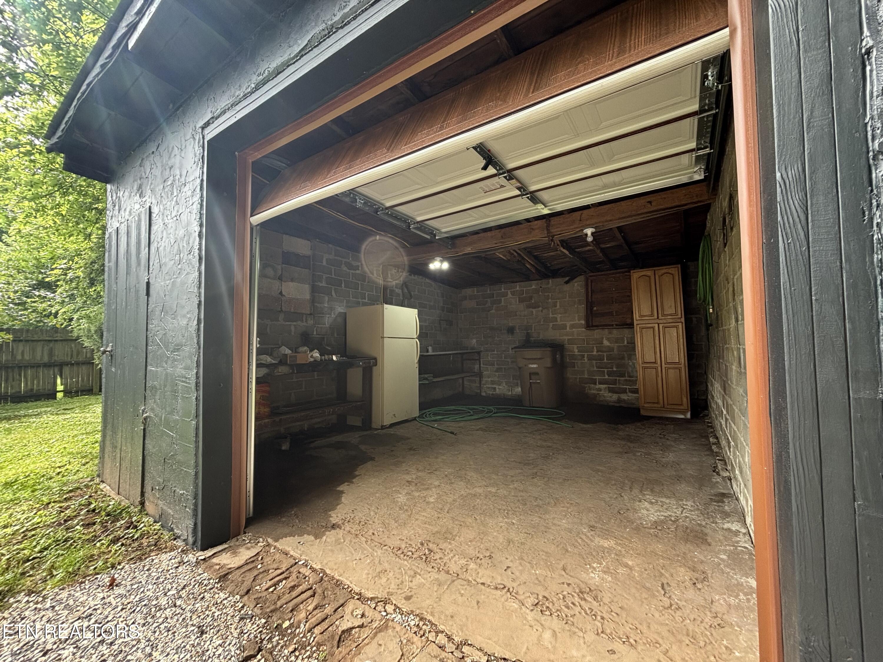 1724 Minnis Ave, Knoxville, TN - Fort Loudoun and Tellico Lake Real Estate - Image# 16
