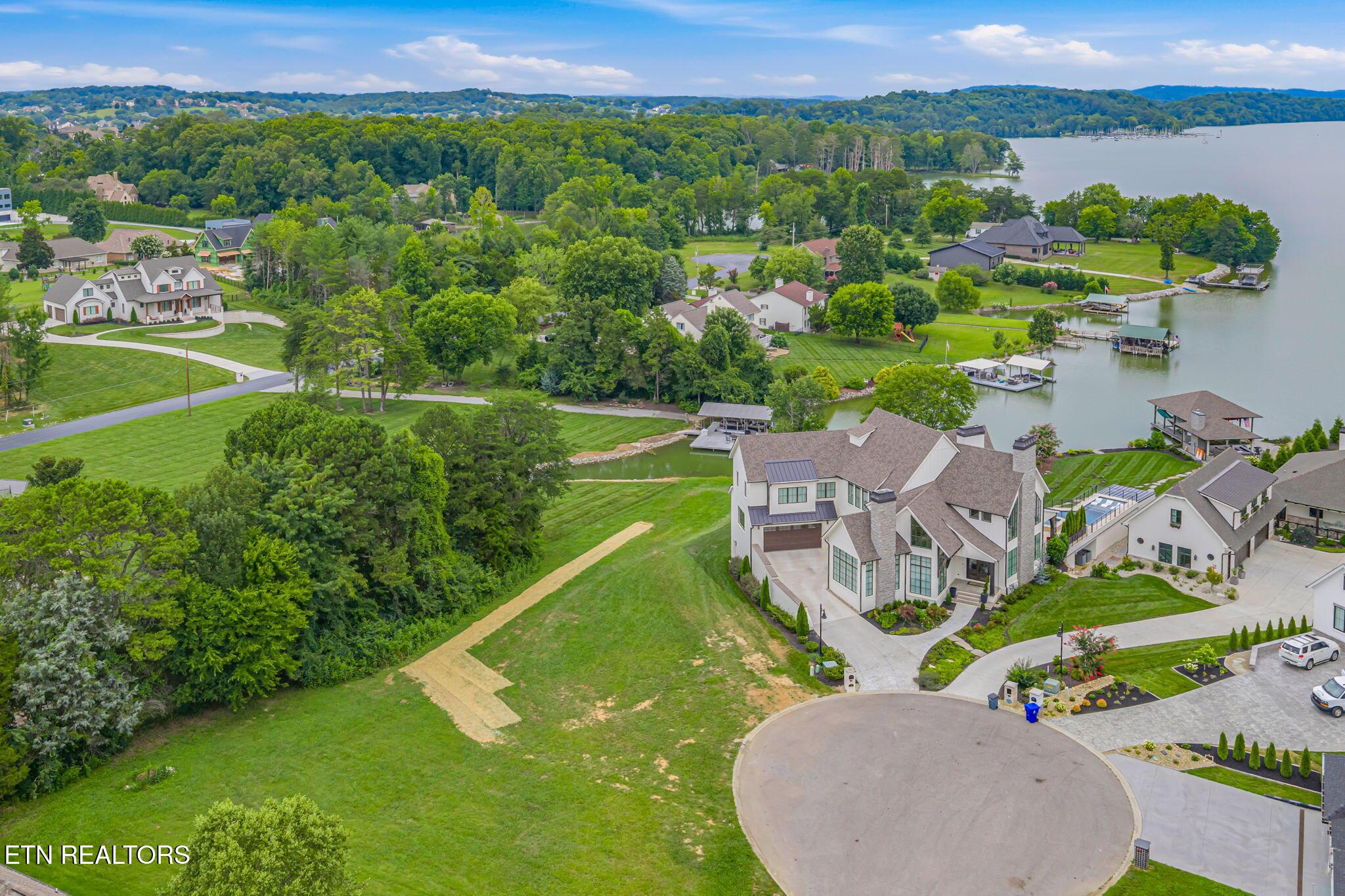 1607 Yachtsman Way, Knoxville, TN - Fort Loudoun and Tellico Lake Real Estate - Image# 8