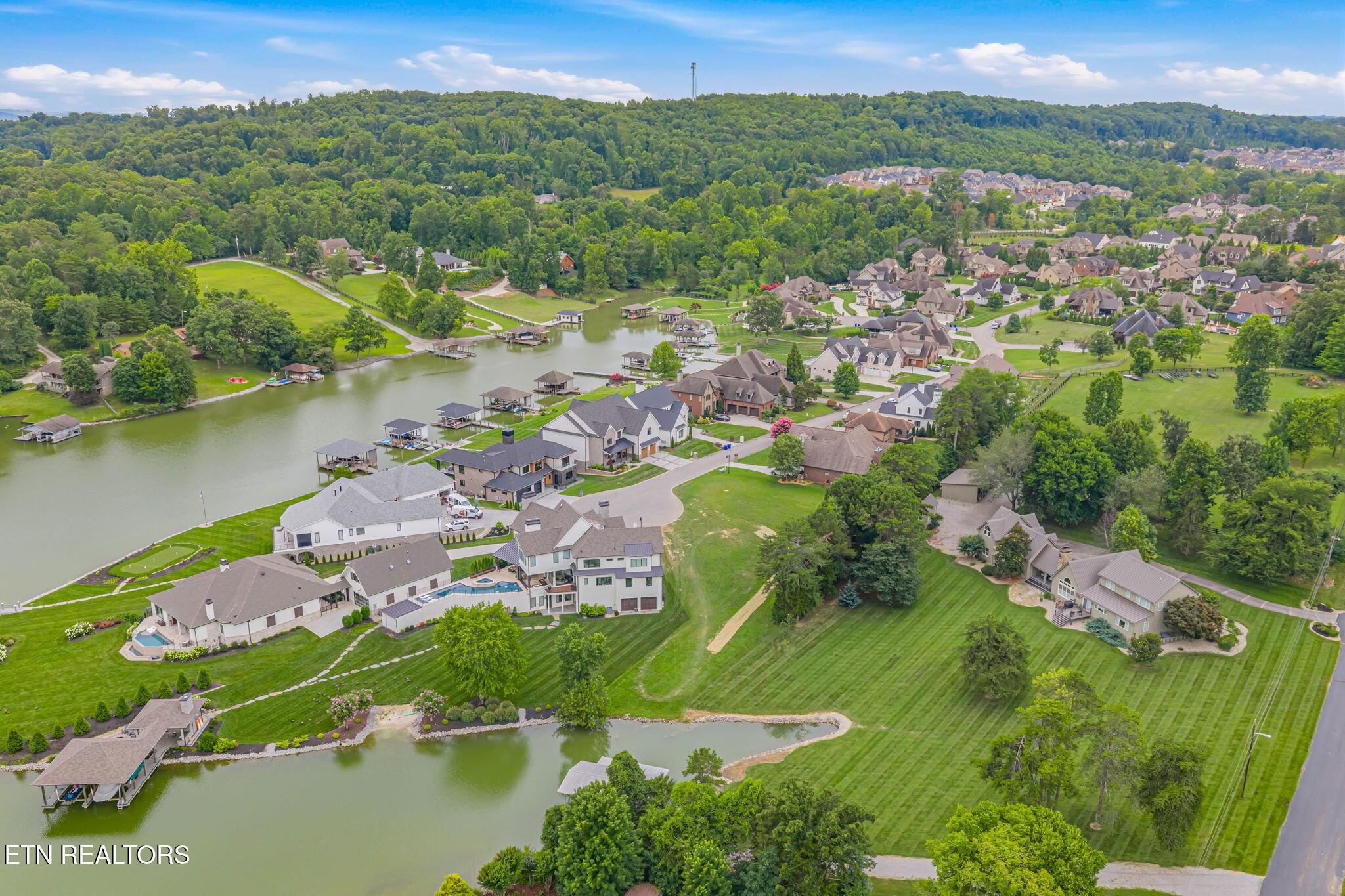 1607 Yachtsman Way, Knoxville, TN - Fort Loudoun and Tellico Lake Real Estate - Image# 14