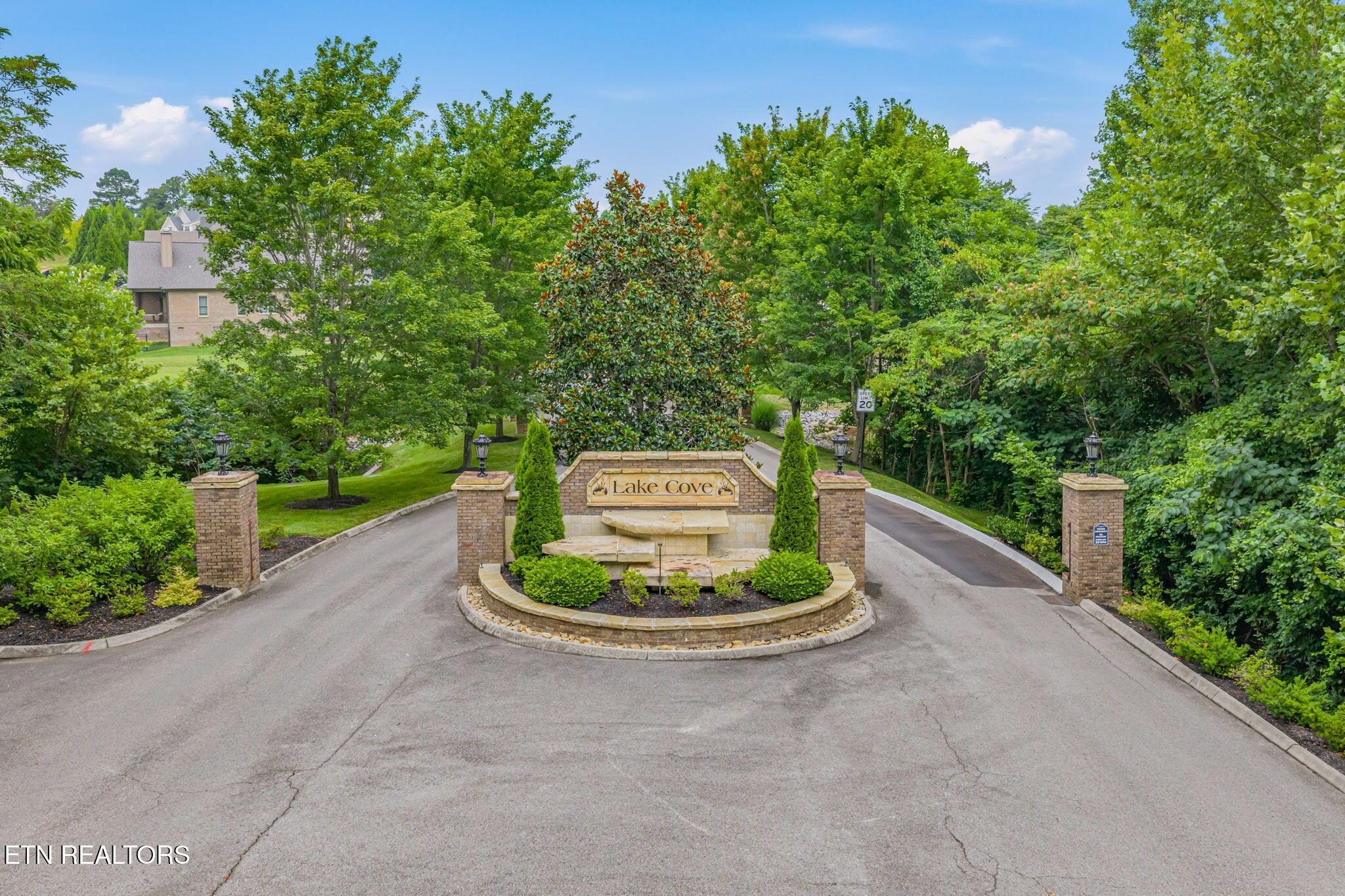 1607 Yachtsman Way, Knoxville, TN - Fort Loudoun and Tellico Lake Real Estate - Image# 38