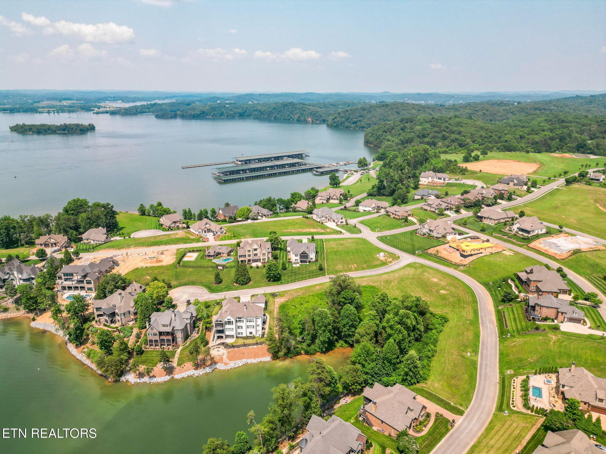 377 Beacon Court, Lenoir City, TN - Fort Loudoun and Tellico Lake Real Estate - Image# 6