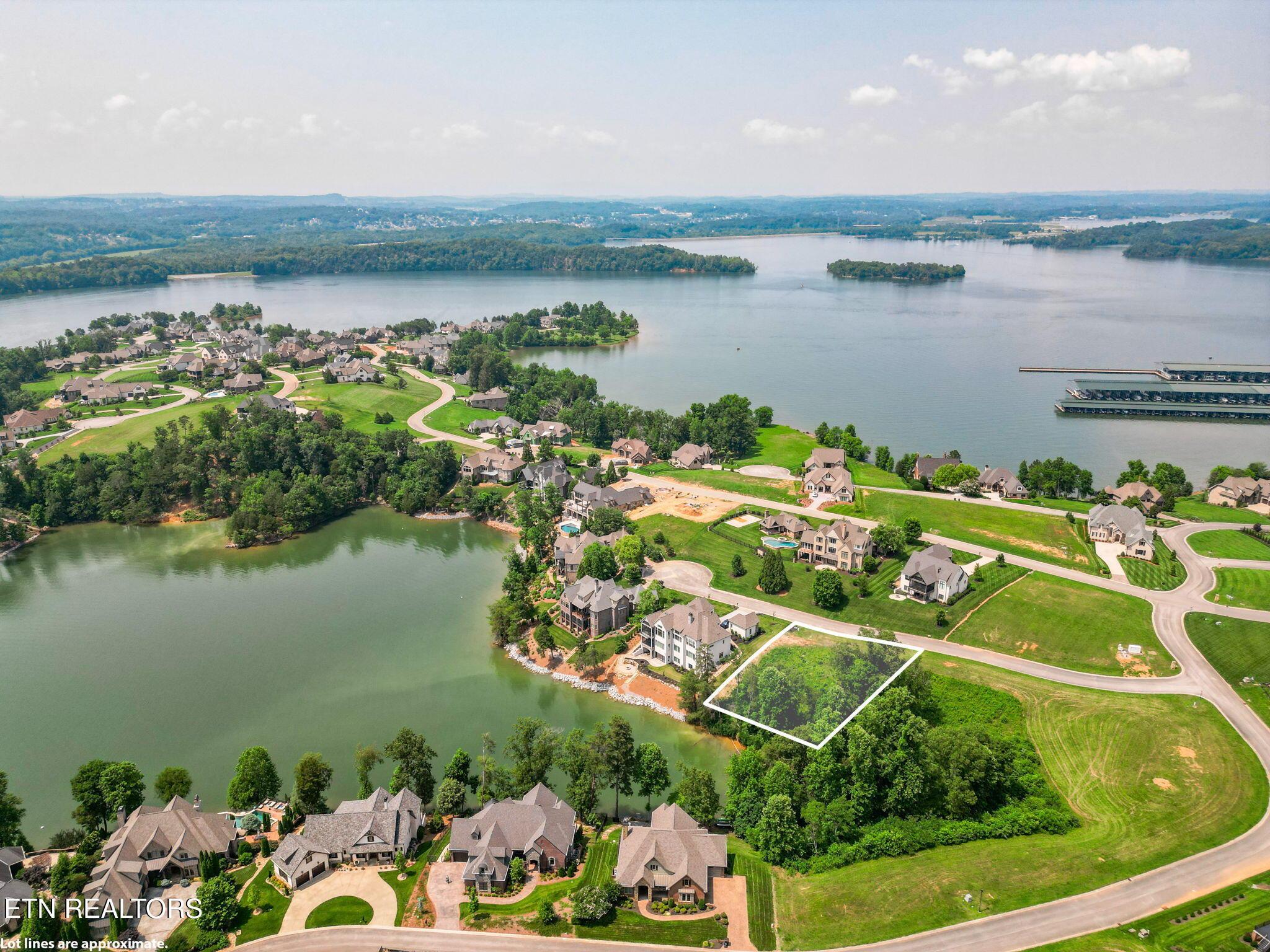 377 Beacon Court, Lenoir City, TN - Fort Loudoun and Tellico Lake Real Estate - Image# 9