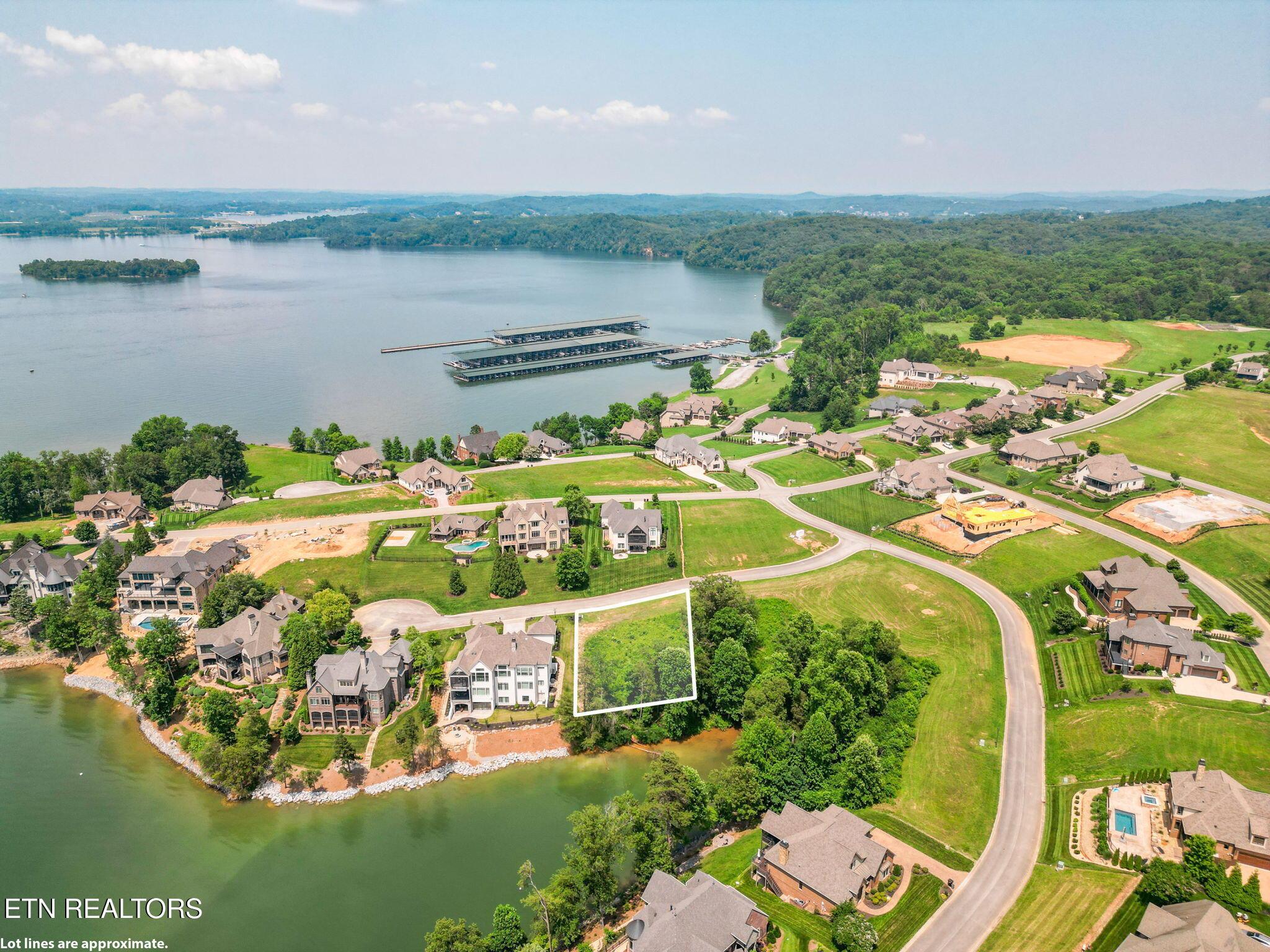 377 Beacon Court, Lenoir City, TN - Fort Loudoun and Tellico Lake Real Estate - Image# 11
