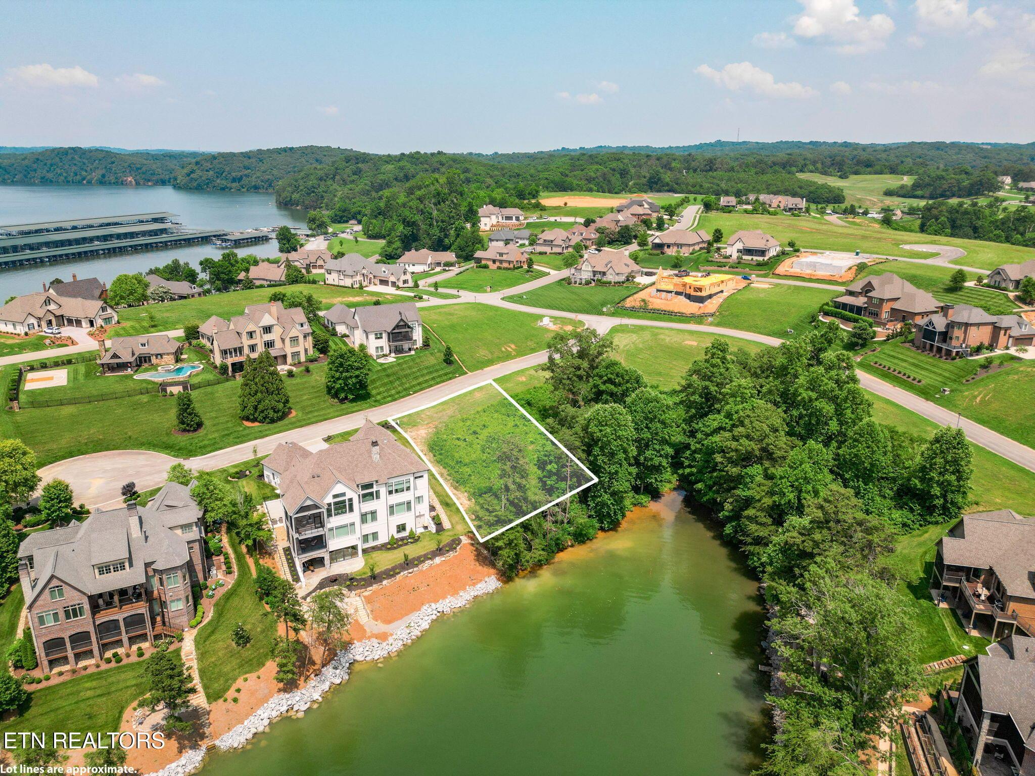 377 Beacon Court, Lenoir City, TN - Fort Loudoun and Tellico Lake Real Estate - Image# 13