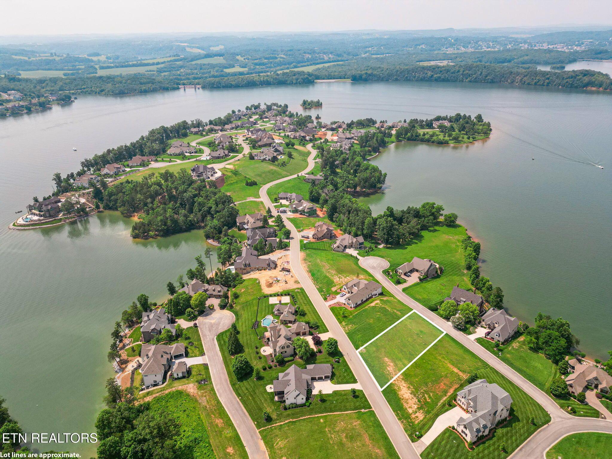 379 Cypress Pointe Drive, Lenoir City, TN - Fort Loudoun and Tellico Lake Real Estate - Image# 6