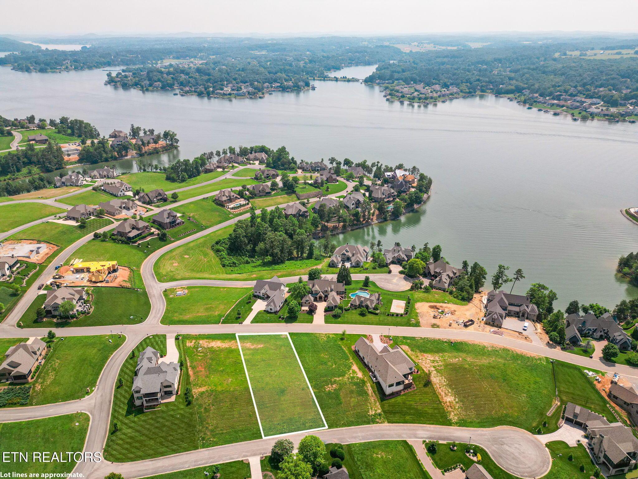 379 Cypress Pointe Drive, Lenoir City, TN - Fort Loudoun and Tellico Lake Real Estate - Image# 10