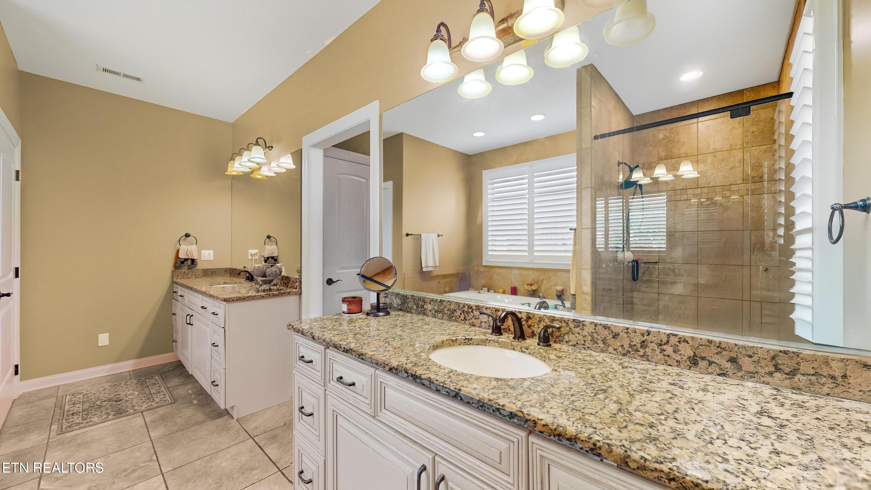 3713 Edgewater Way, Louisville, TN - Fort Loudoun and Tellico Lake Real Estate - Image# 21