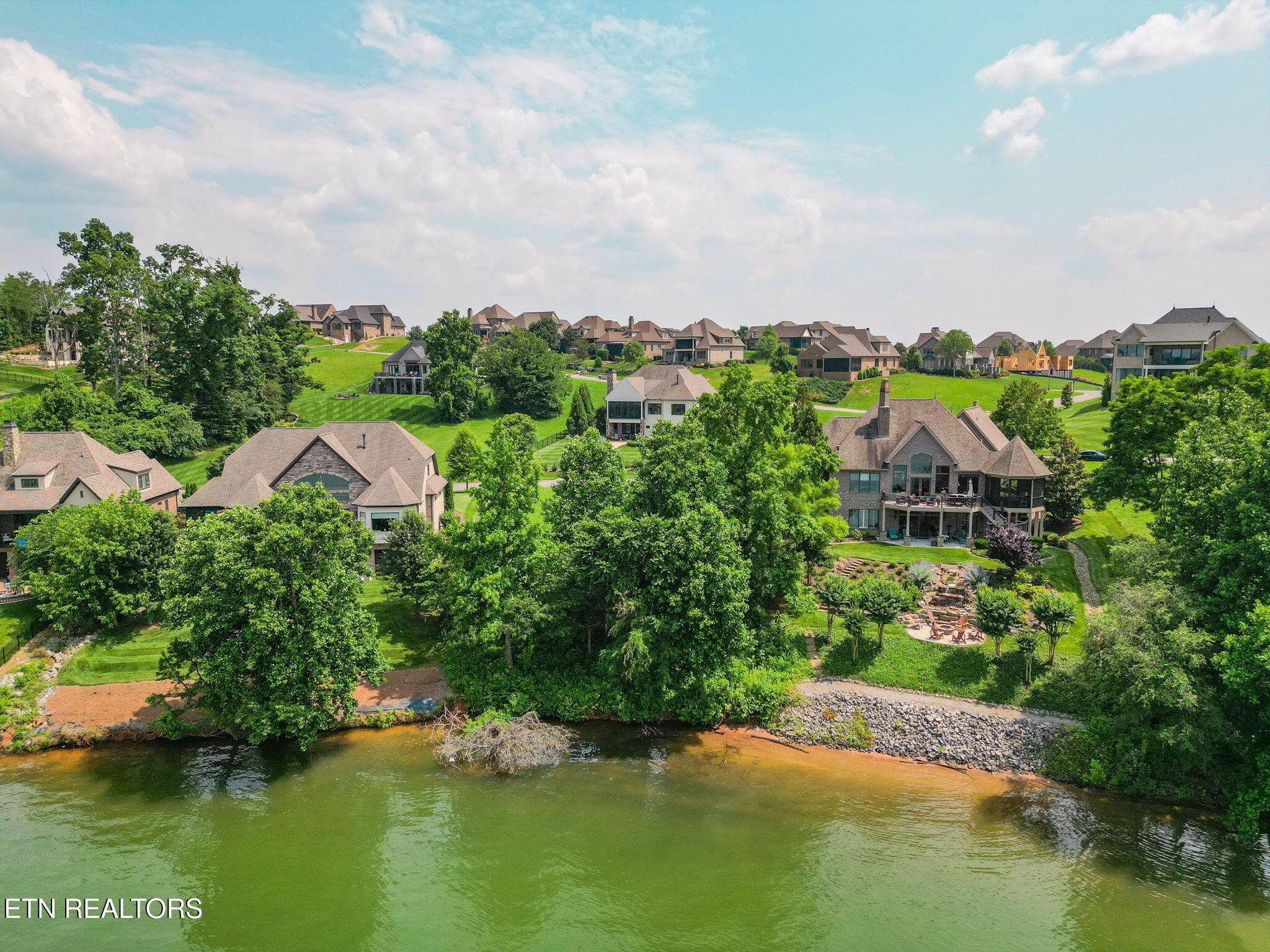 1376 Marina Way, Lenoir City, TN - Fort Loudoun and Tellico Lake Real Estate - Image# 7