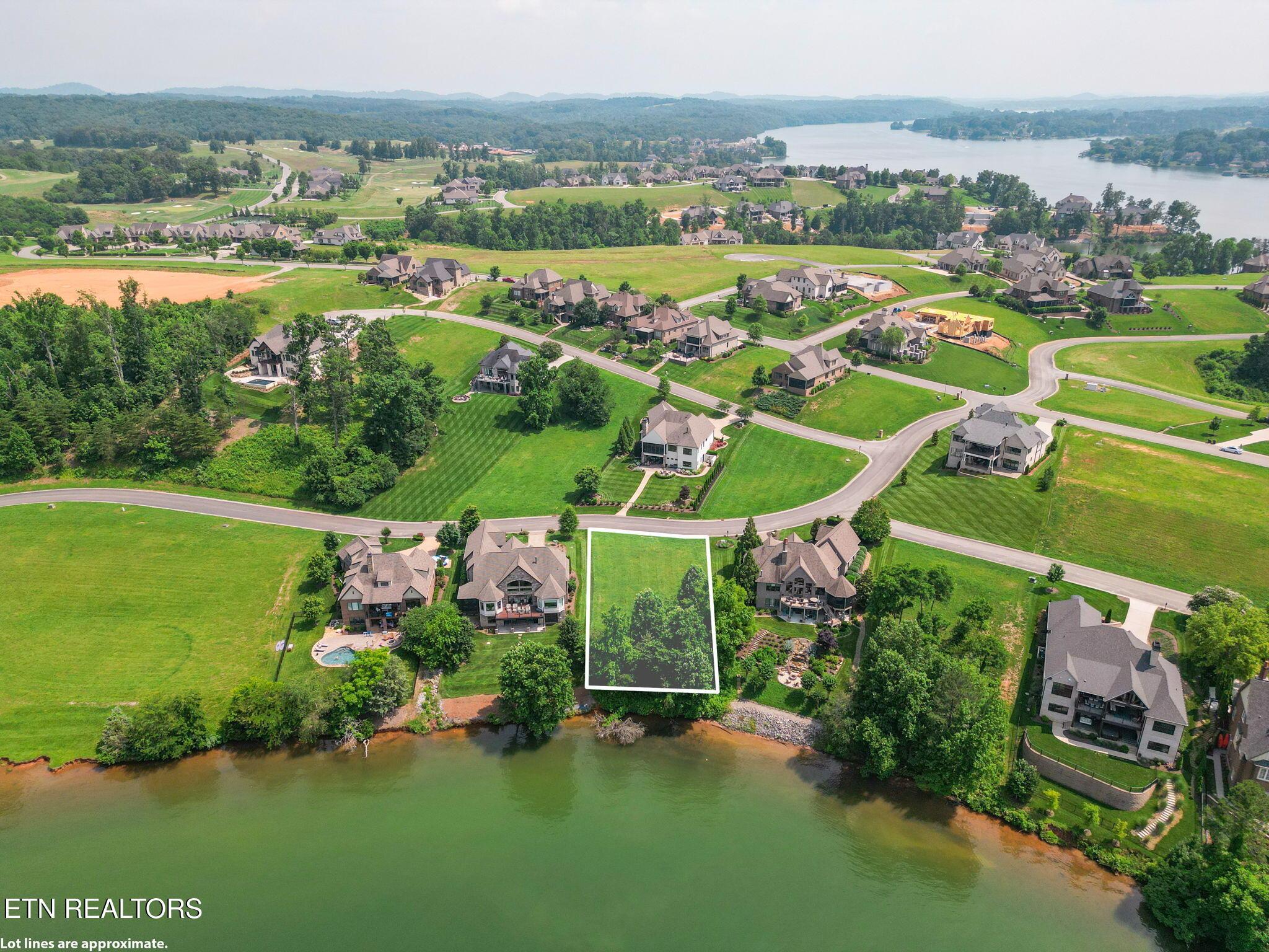 1376 Marina Way, Lenoir City, TN - Fort Loudoun and Tellico Lake Real Estate - Image# 10