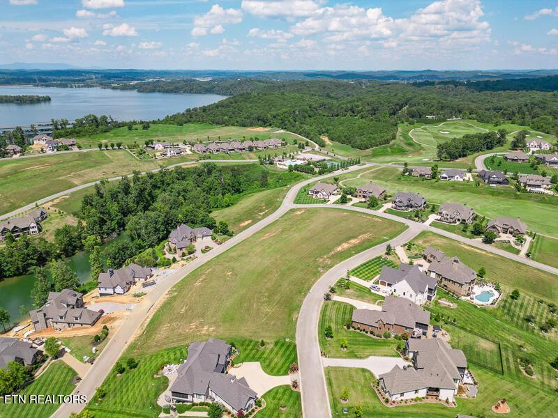 364 Commodore Drive, Lenoir City, TN - Fort Loudoun and Tellico Lake Real Estate - Image# 9