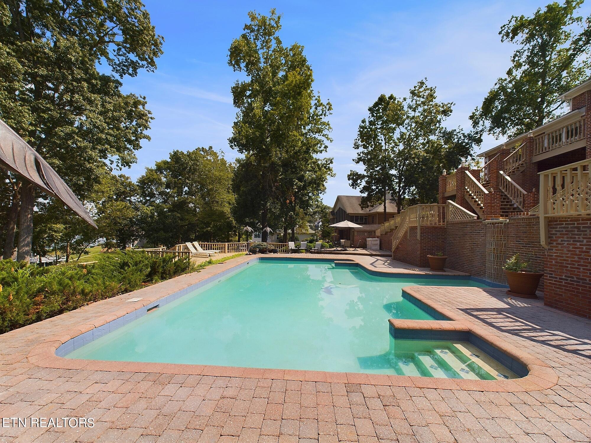 155 Lake Crest Drive, Lenoir City, TN - Fort Loudoun and Tellico Lake Real Estate - Image# 8