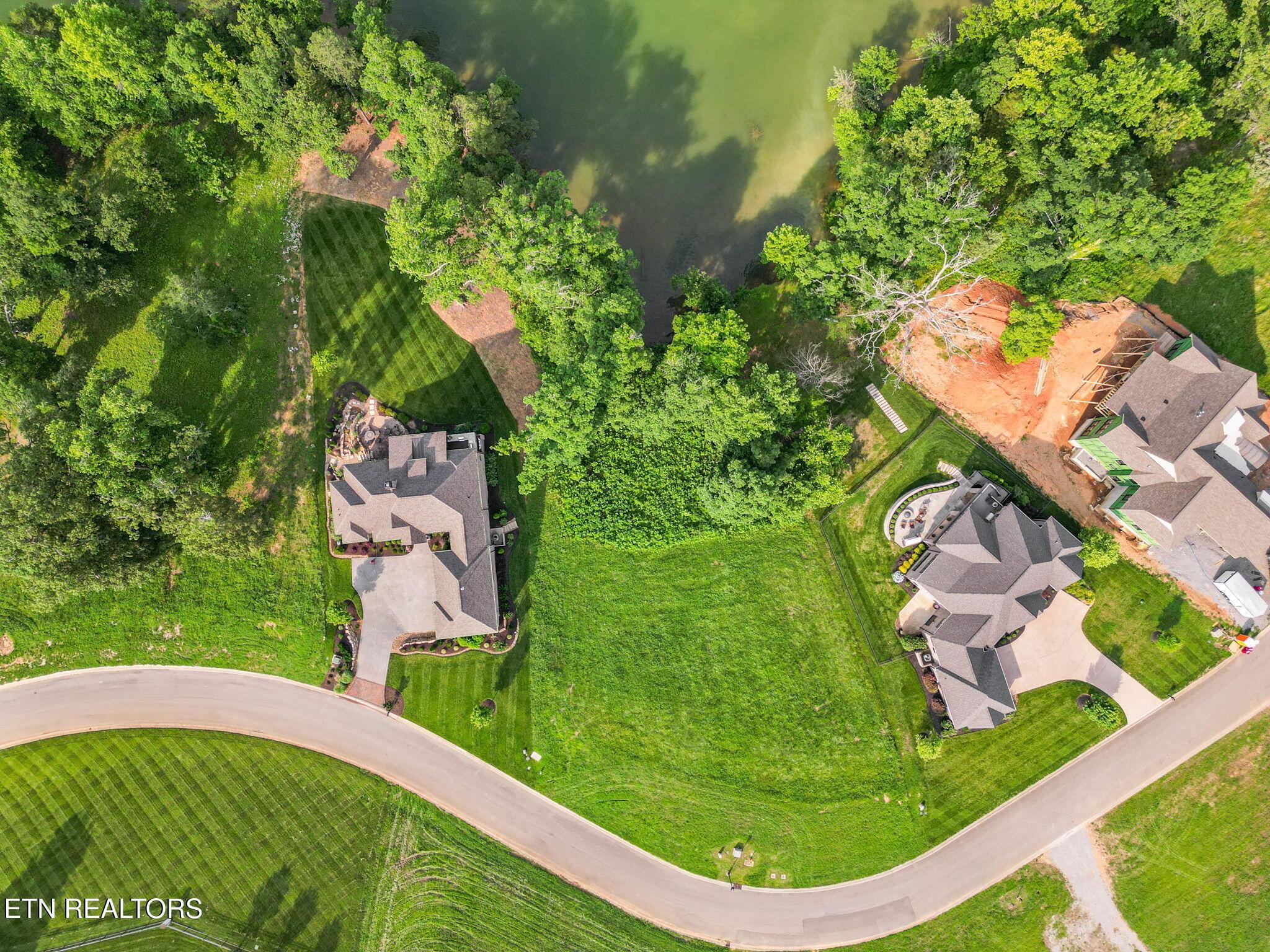 17394 Lighthouse Pointe Drive, Lenoir City, TN - Fort Loudoun and Tellico Lake Real Estate - Image# 6