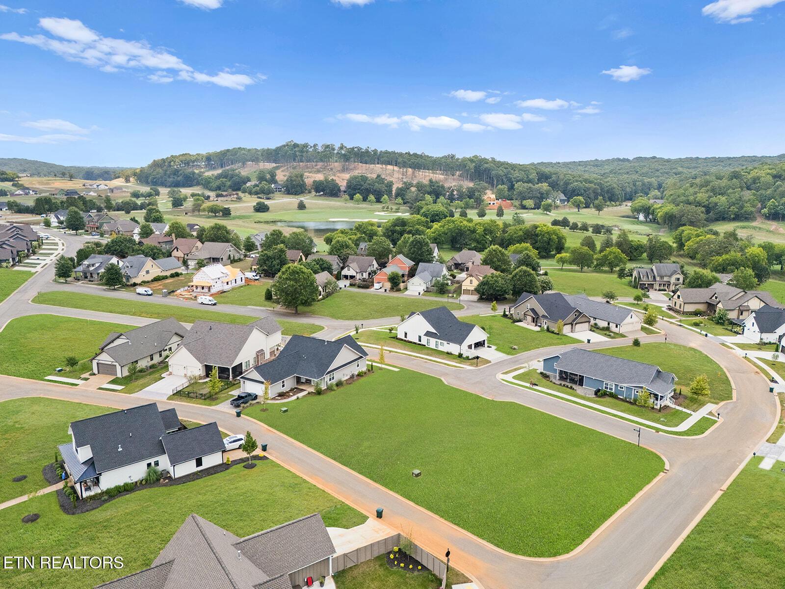 650 Red Fox Run, Loudon, TN - Fort Loudoun and Tellico Lake Real Estate - Image# 3