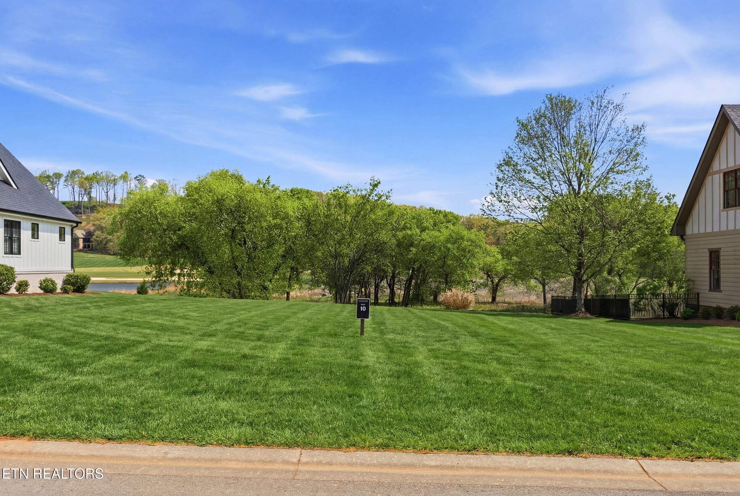 595 Bobcat Run Drive, Loudon, TN - Fort Loudoun and Tellico Lake Real Estate - Image# 9
