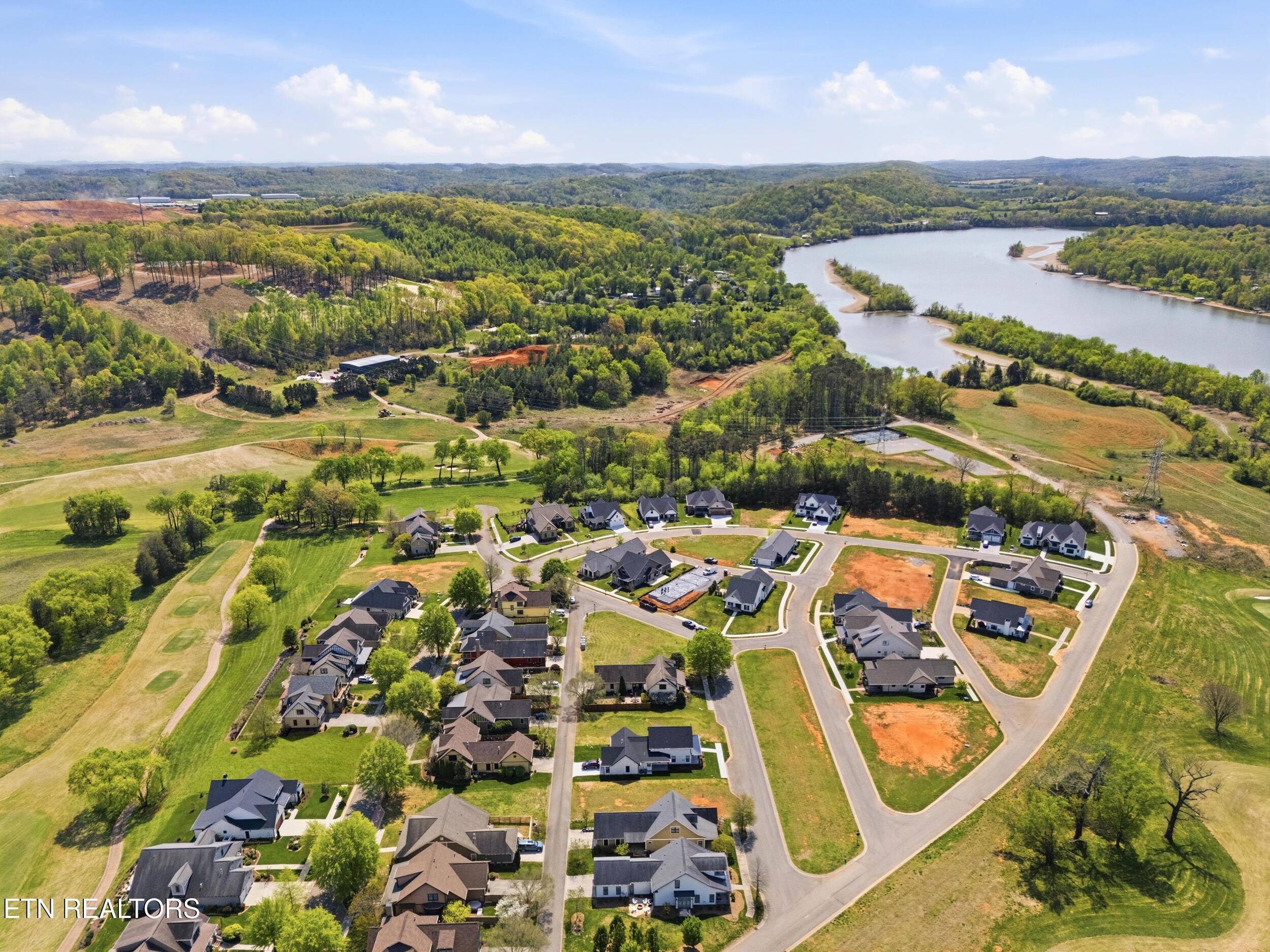 595 Bobcat Run Drive, Loudon, TN - Fort Loudoun and Tellico Lake Real Estate - Image# 15