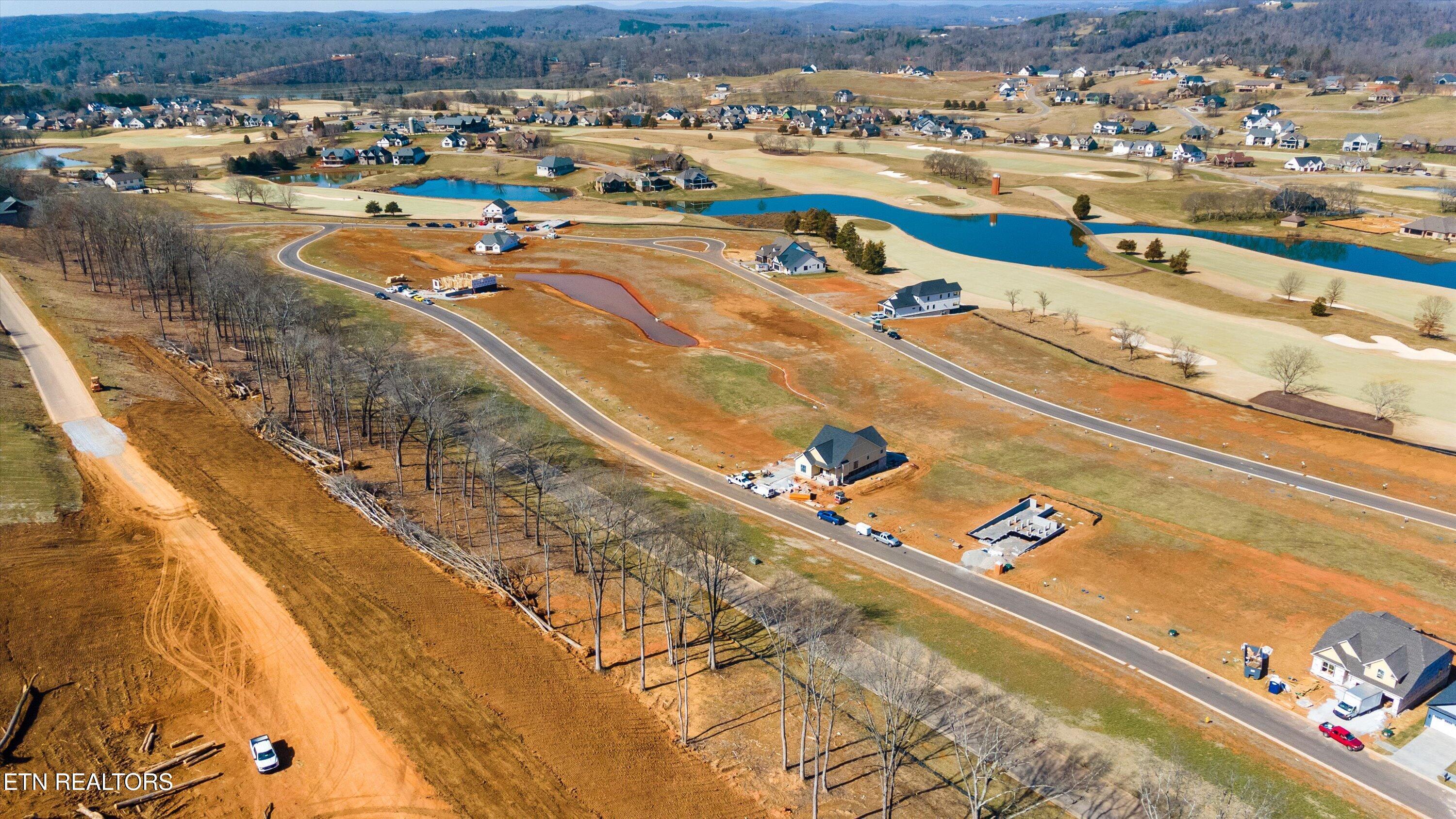 1848 Black Bear Circle, Loudon, TN - Fort Loudoun and Tellico Lake Real Estate - Image# 2