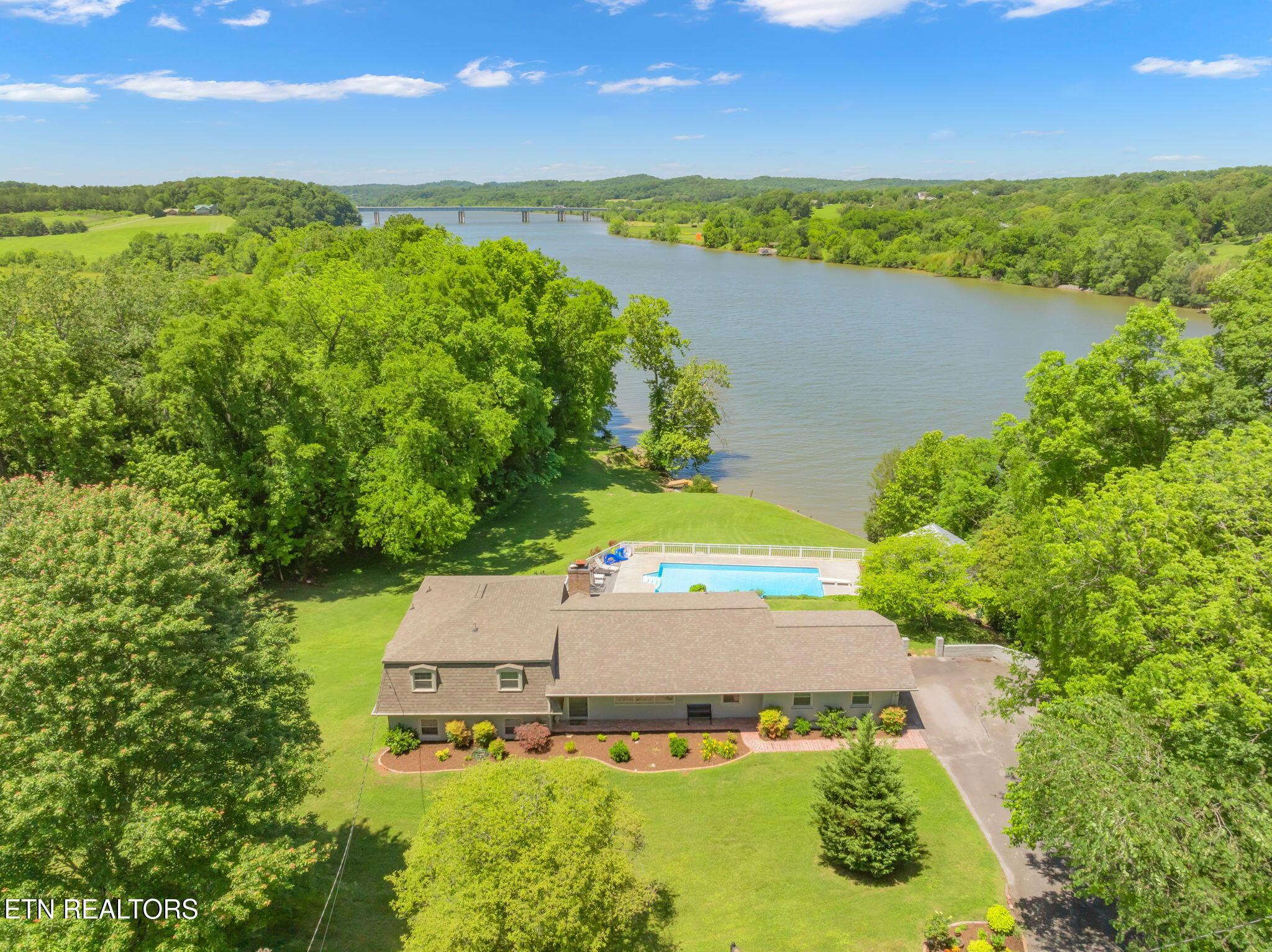 805 Butler Drive, Loudon, TN - Fort Loudoun and Tellico Lake Real Estate - Image# 1