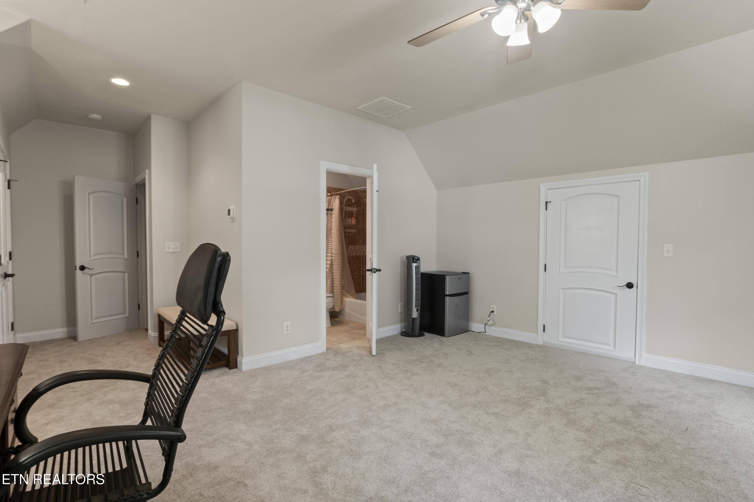 186 Lake Crest Drive, Lenoir City, TN - Fort Loudoun and Tellico Lake Real Estate - Image# 22