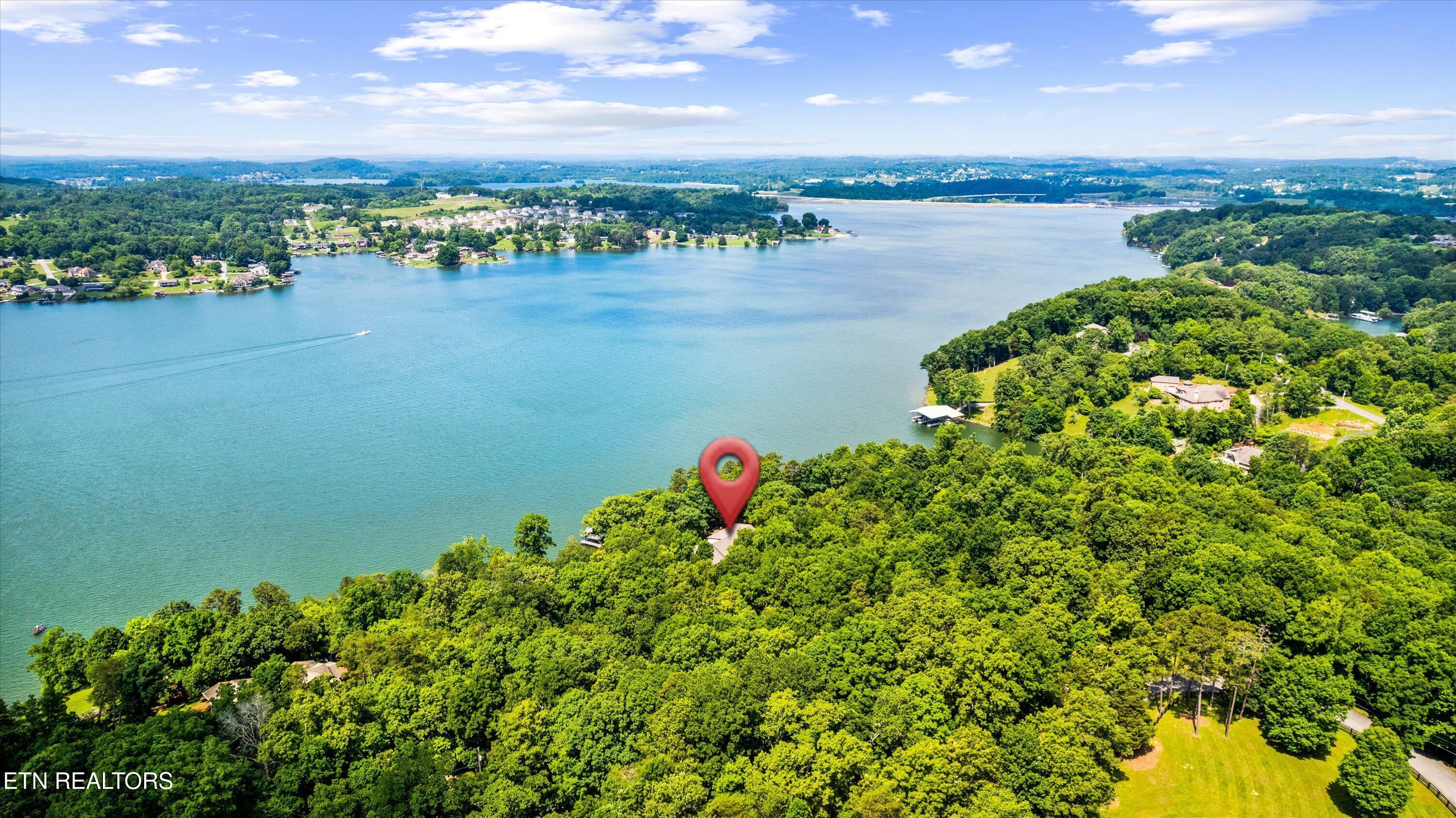 902 Twin Coves Circle, Lenoir City, TN - Fort Loudoun and Tellico Lake Real Estate - Image# 20
