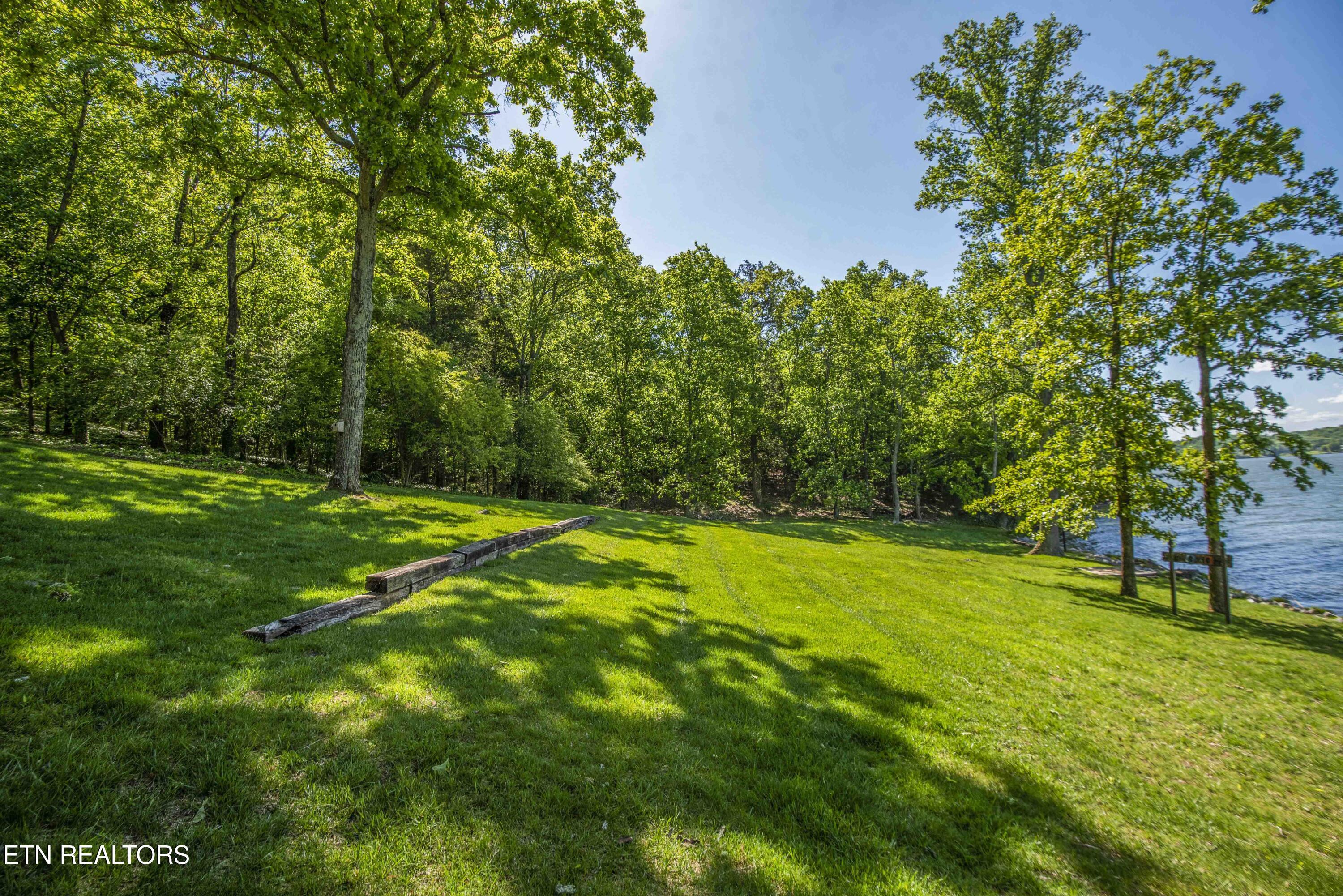 902 Twin Coves Circle, Lenoir City, TN - Fort Loudoun and Tellico Lake Real Estate - Image# 11