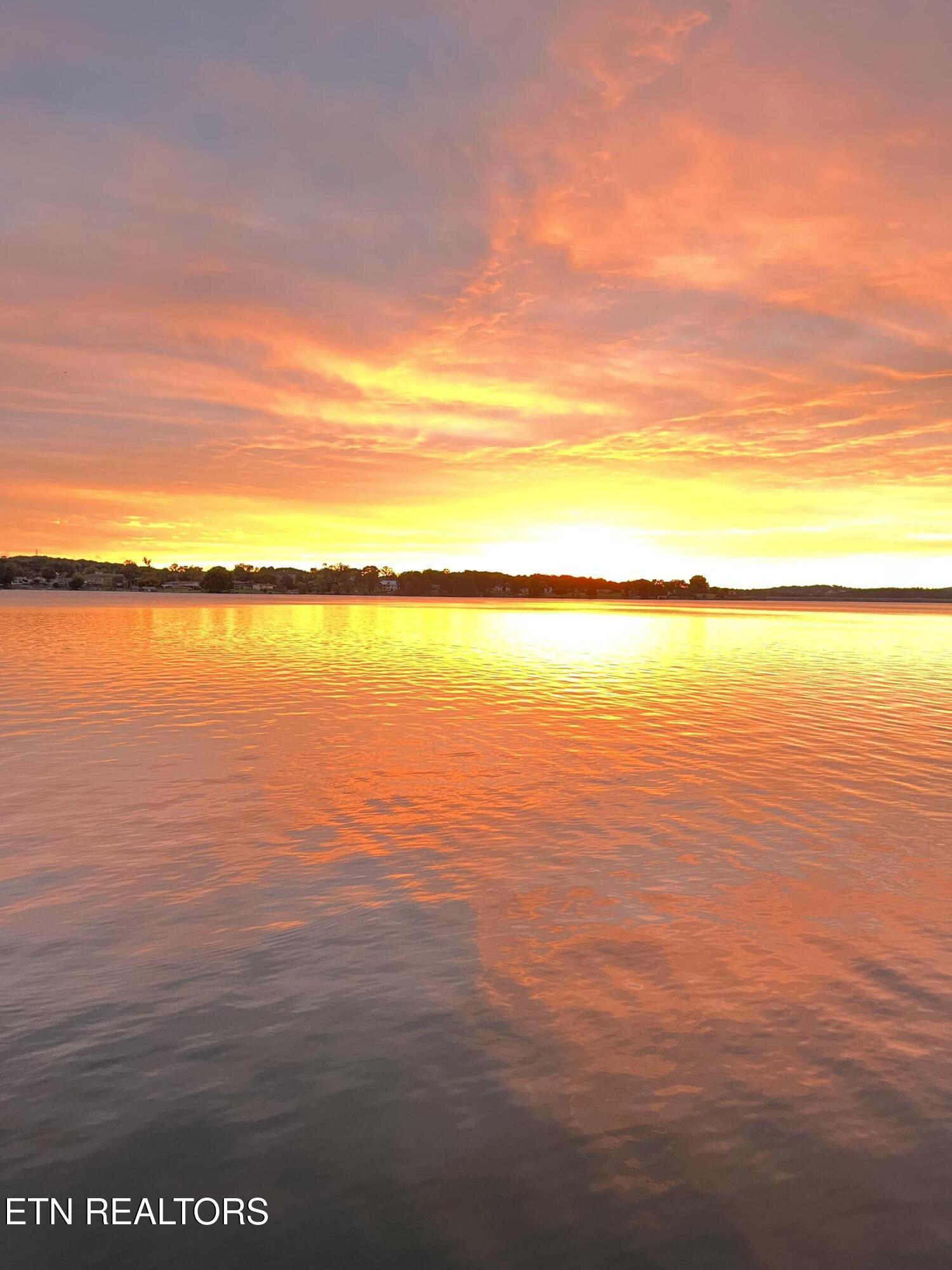 902 Twin Coves Circle, Lenoir City, TN - Fort Loudoun and Tellico Lake Real Estate - Image# 62