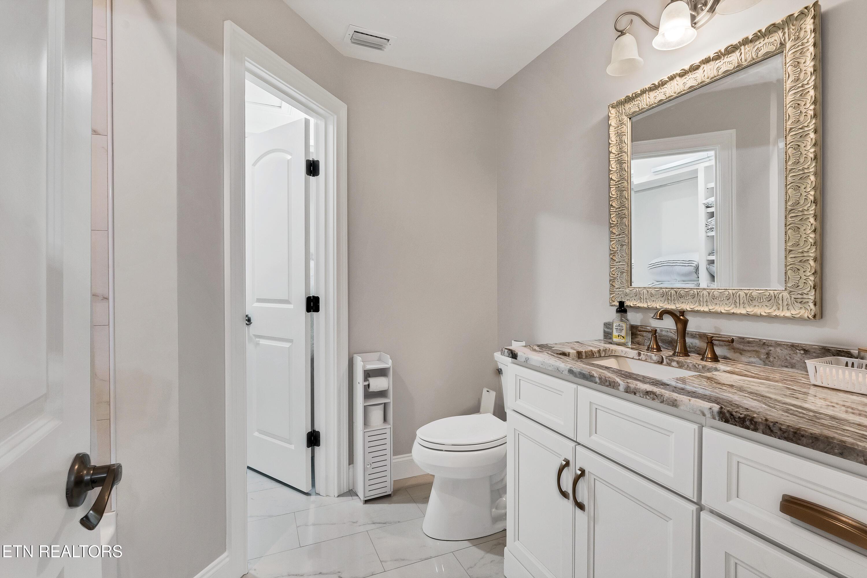 101 Settlers Point Blvd, Maryville, TN - Fort Loudoun and Tellico Lake Real Estate - Image# 36