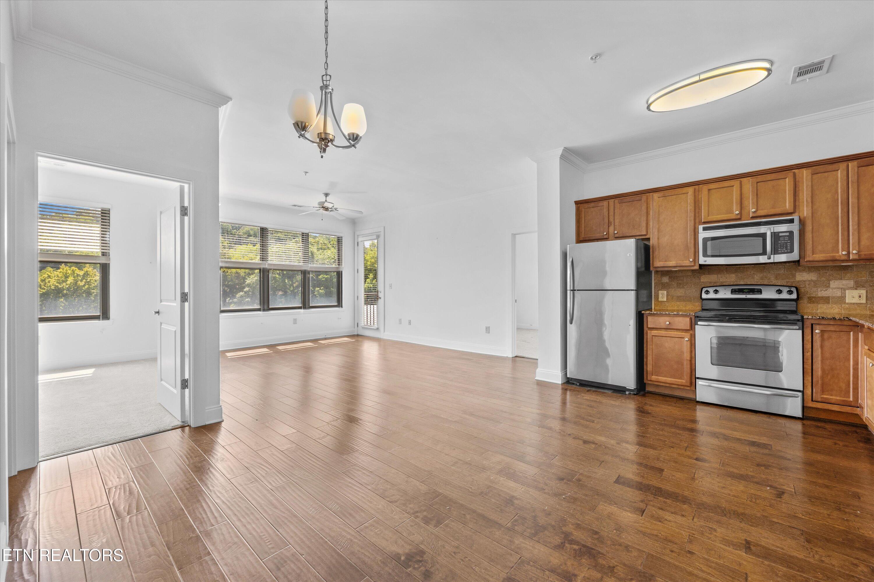 445 W Blount Ave, Knoxville, TN - Fort Loudoun and Tellico Lake Real Estate - Image# 8