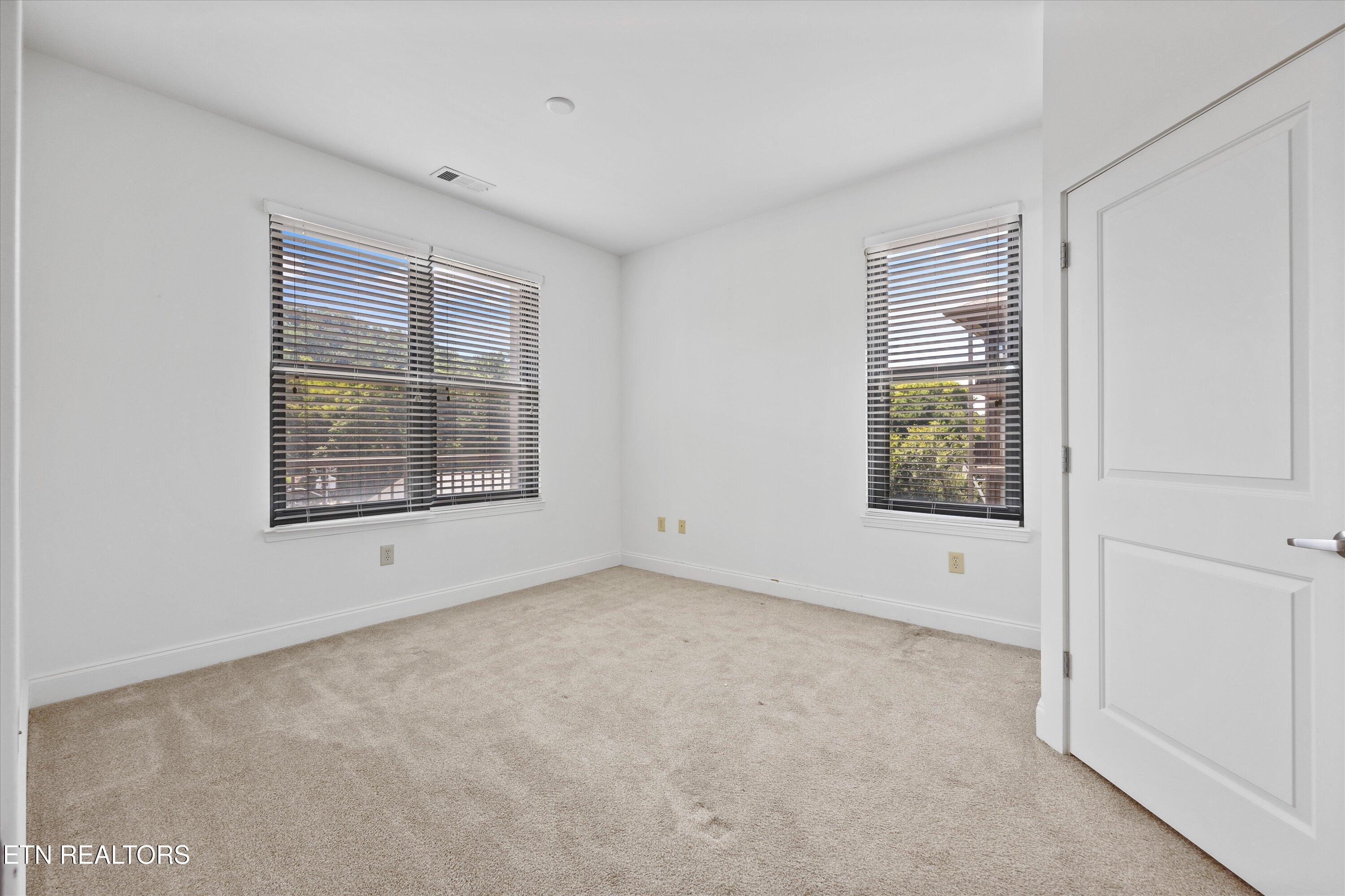 445 W Blount Ave, Knoxville, TN - Fort Loudoun and Tellico Lake Real Estate - Image# 22