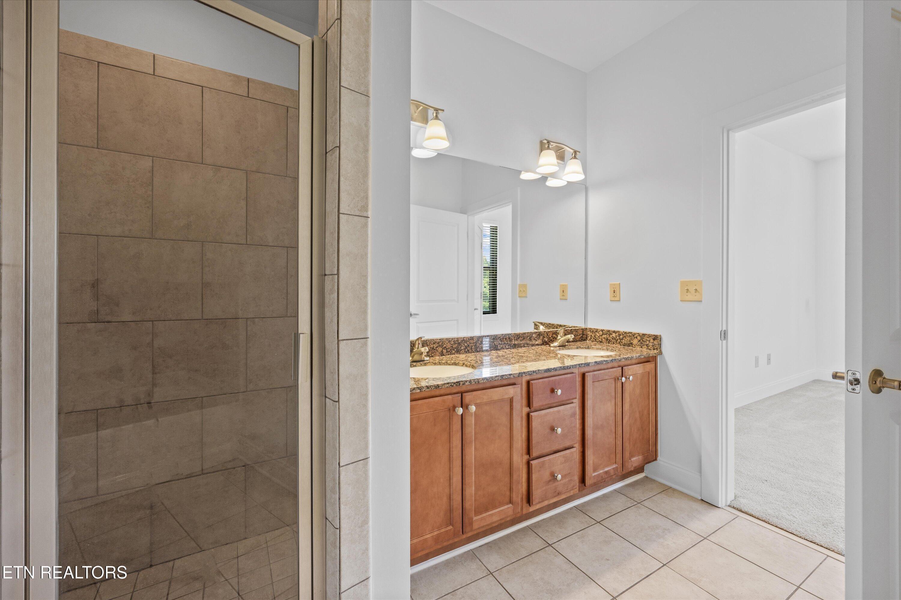 445 W Blount Ave, Knoxville, TN - Fort Loudoun and Tellico Lake Real Estate - Image# 27