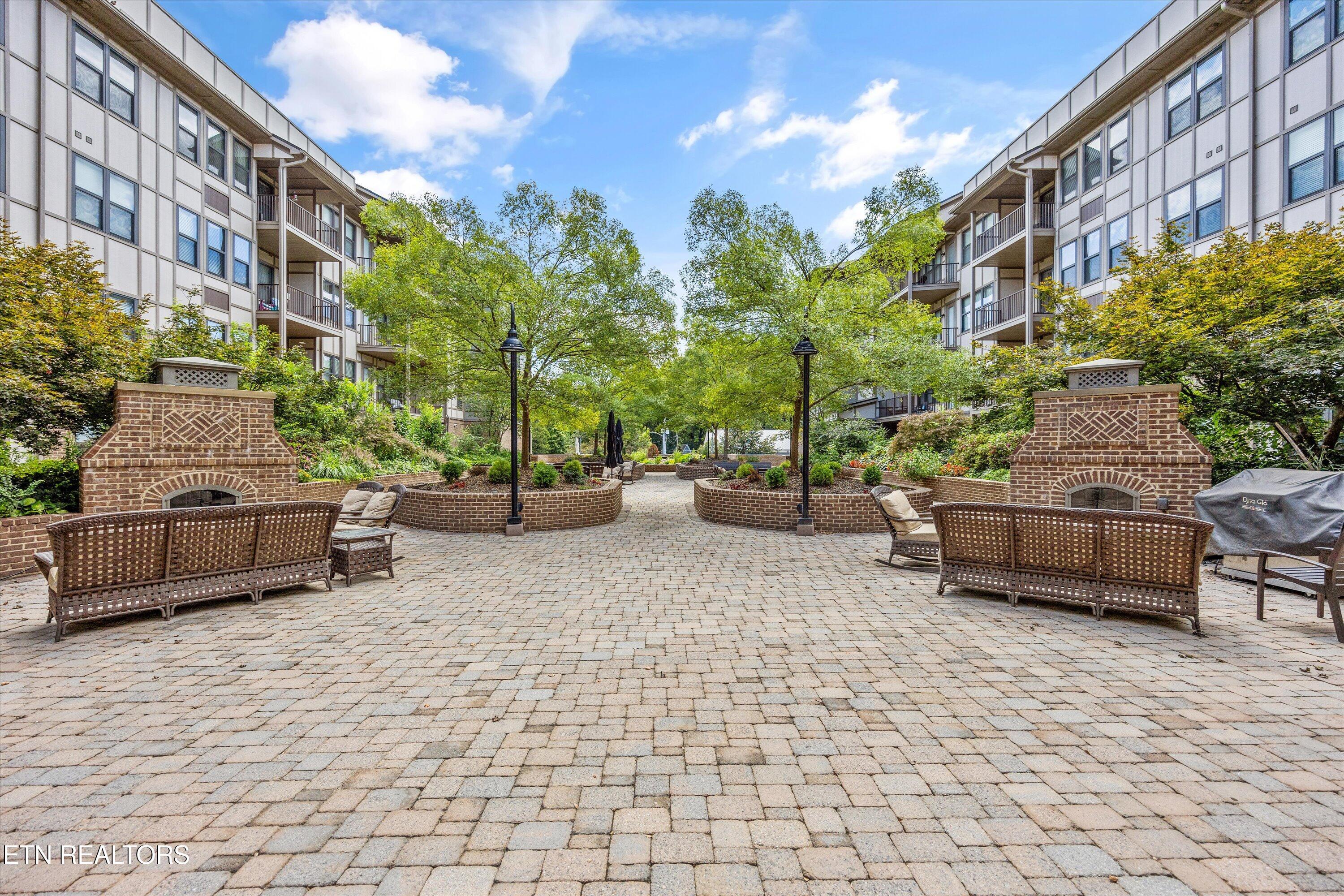 445 W Blount Ave, Knoxville, TN - Fort Loudoun and Tellico Lake Real Estate - Image# 4