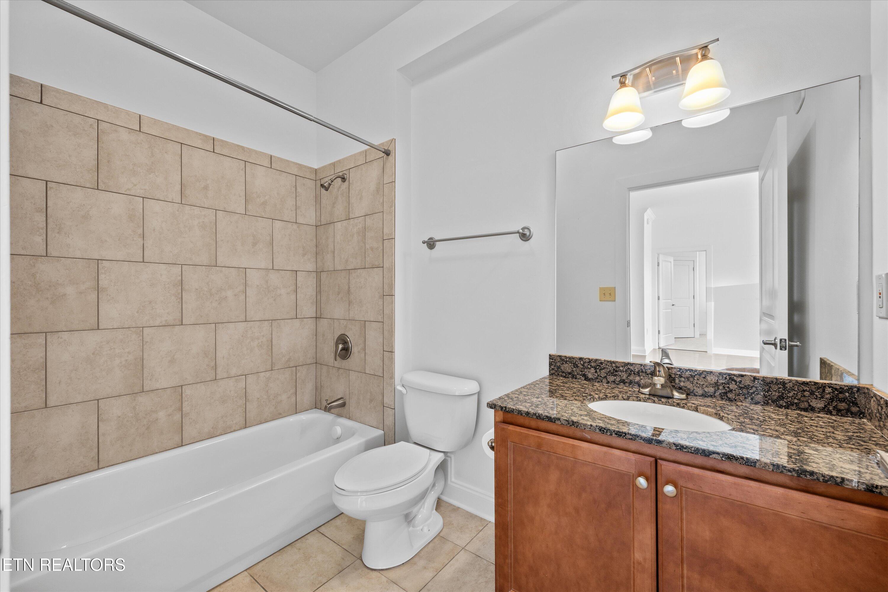 445 W Blount Ave, Knoxville, TN - Fort Loudoun and Tellico Lake Real Estate - Image# 19