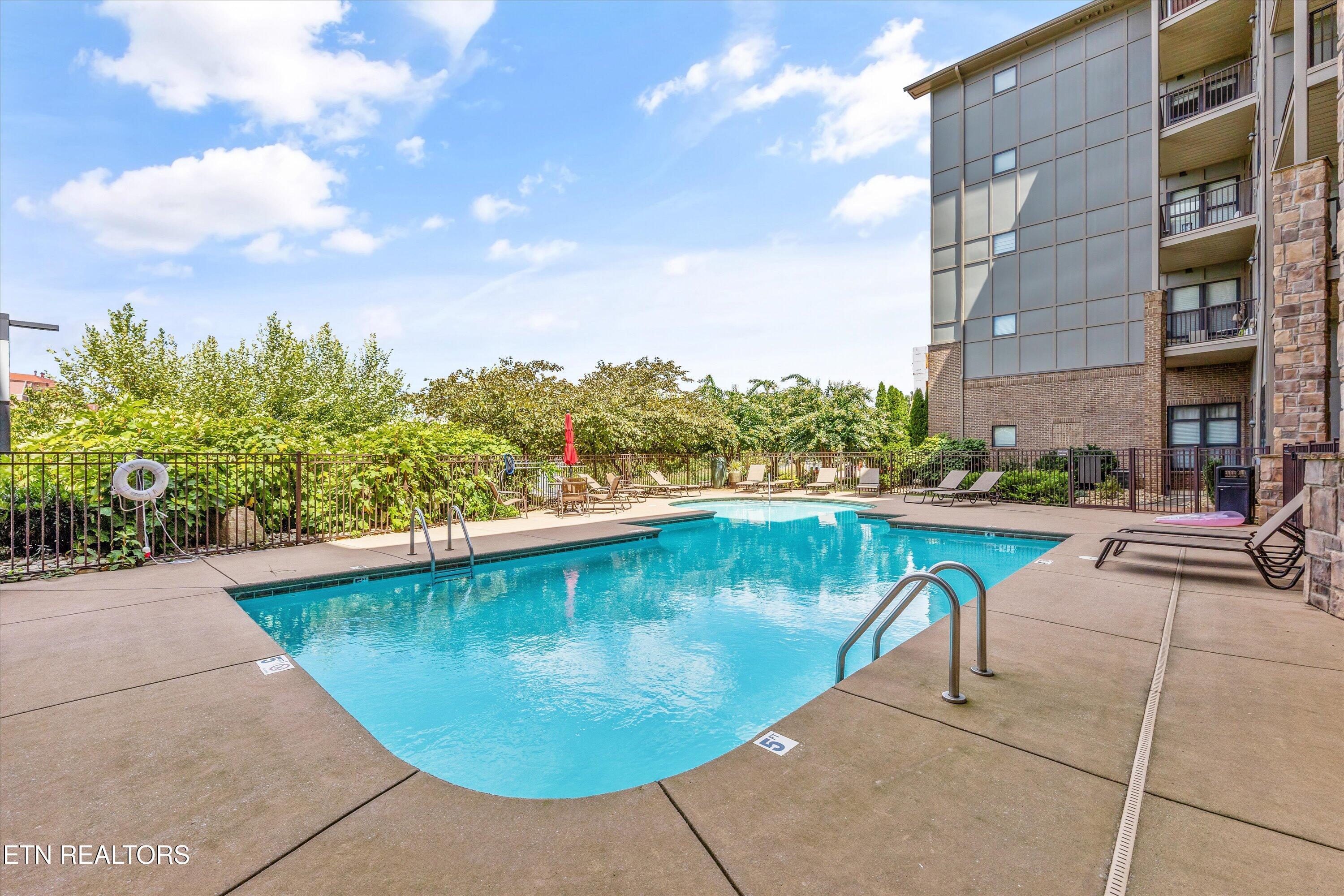 445 W Blount Ave, Knoxville, TN - Fort Loudoun and Tellico Lake Real Estate - Image# 32