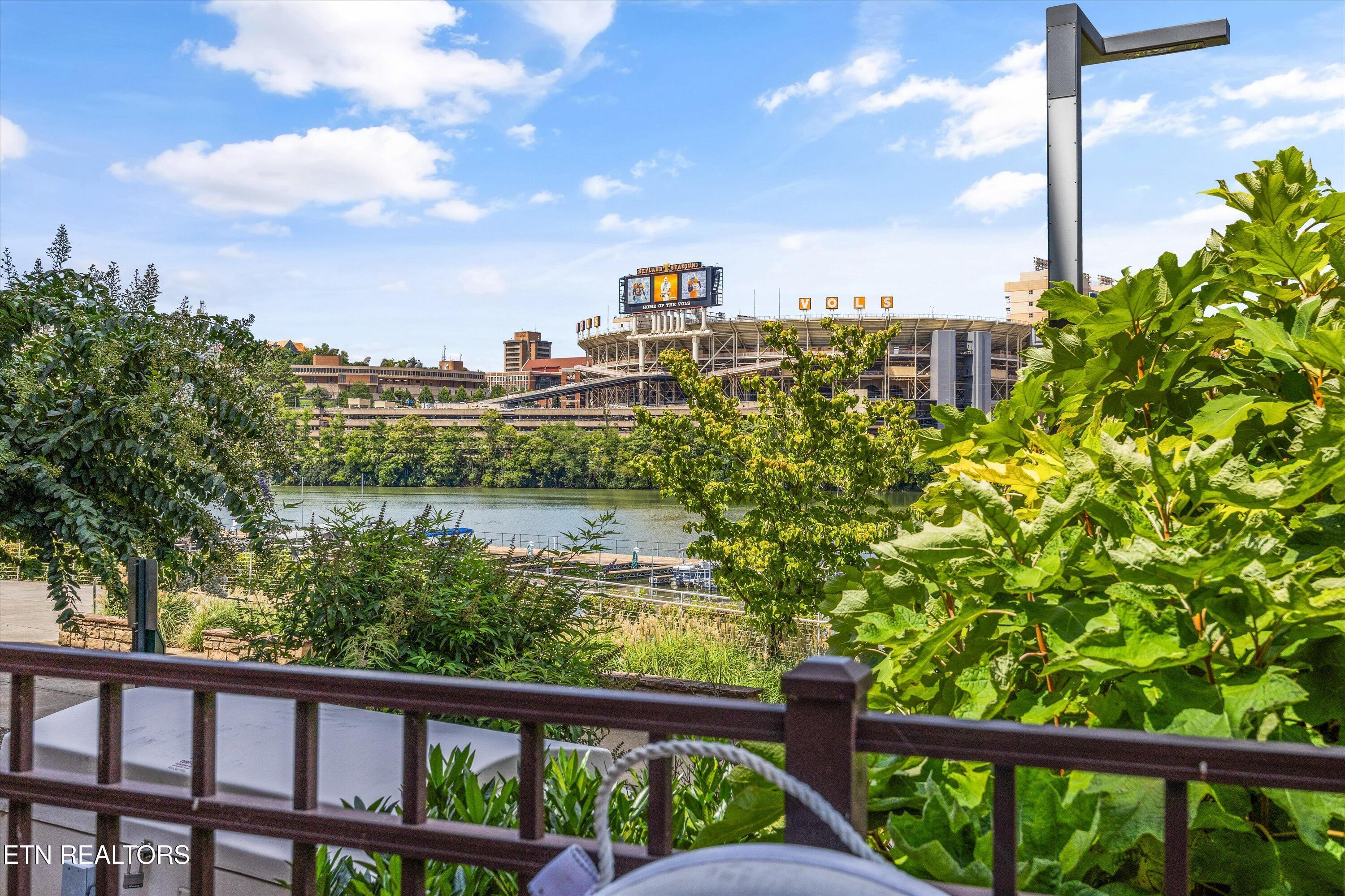 445 W Blount Ave, Knoxville, TN - Fort Loudoun and Tellico Lake Real Estate - Image# 36