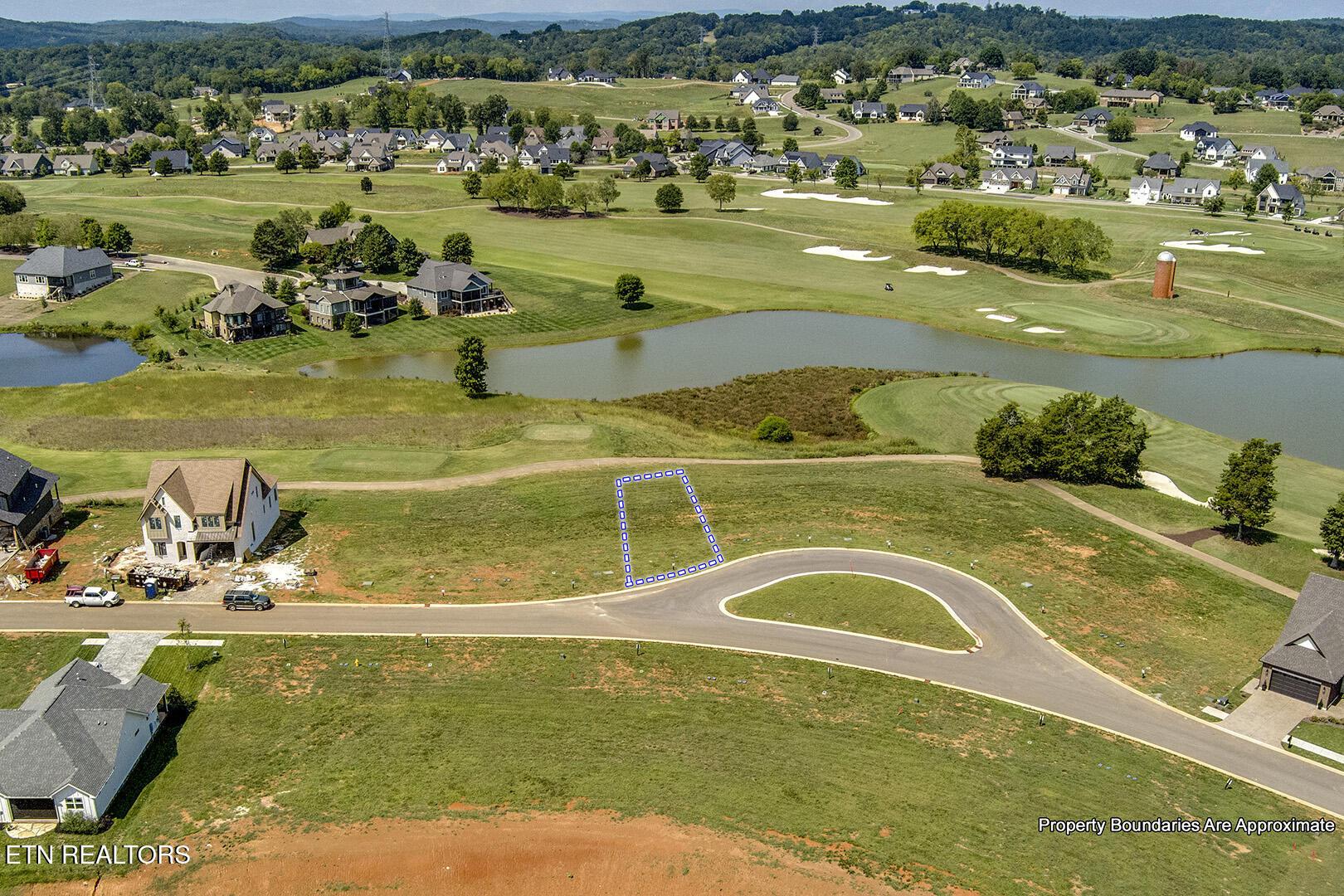 497 Black Bear Circle, Loudon, TN - Fort Loudoun and Tellico Lake Real Estate - Image# 4