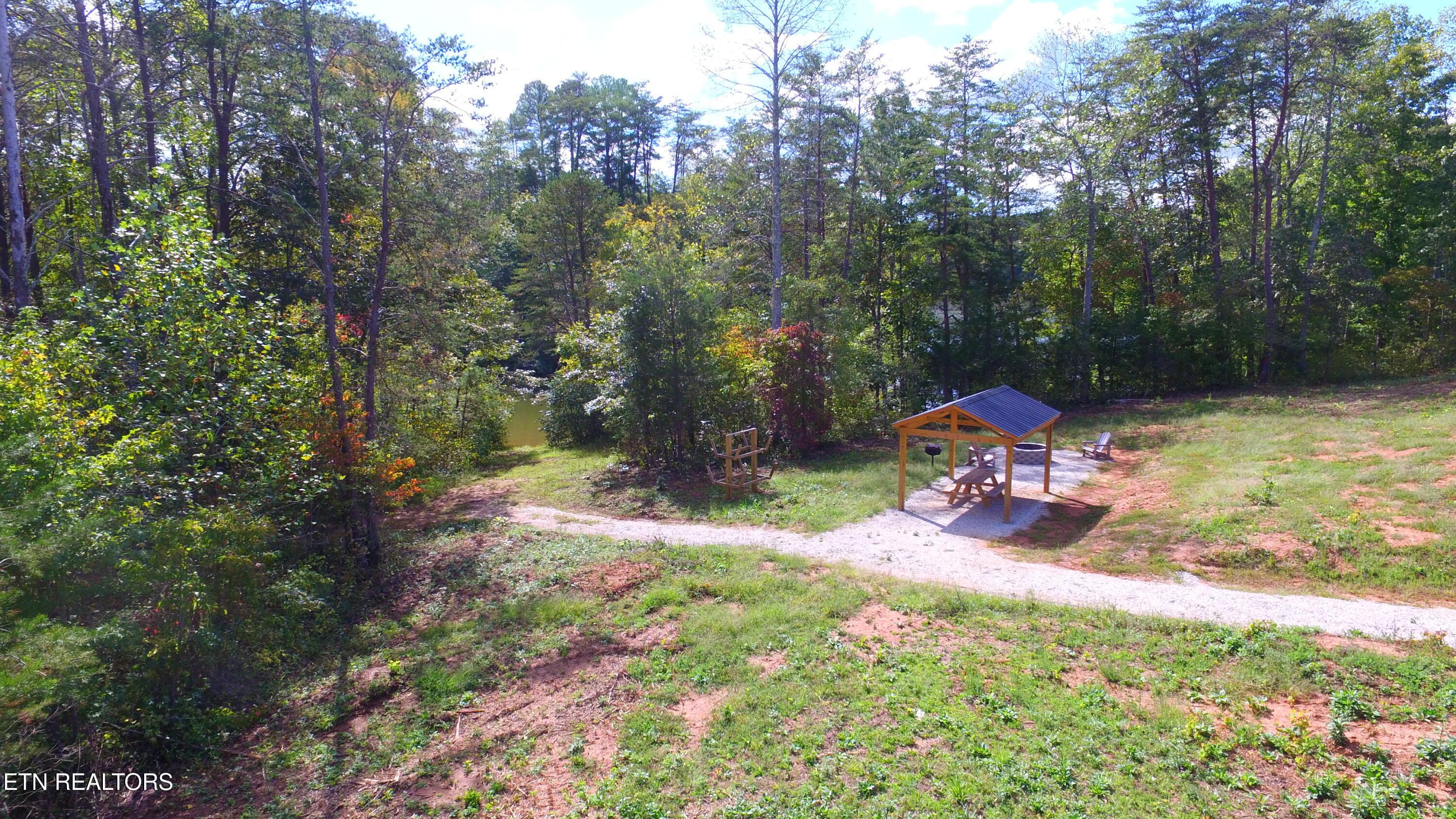 692 Overlook Drive, Vonore, TN - Fort Loudoun and Tellico Lake Real Estate - Image# 13